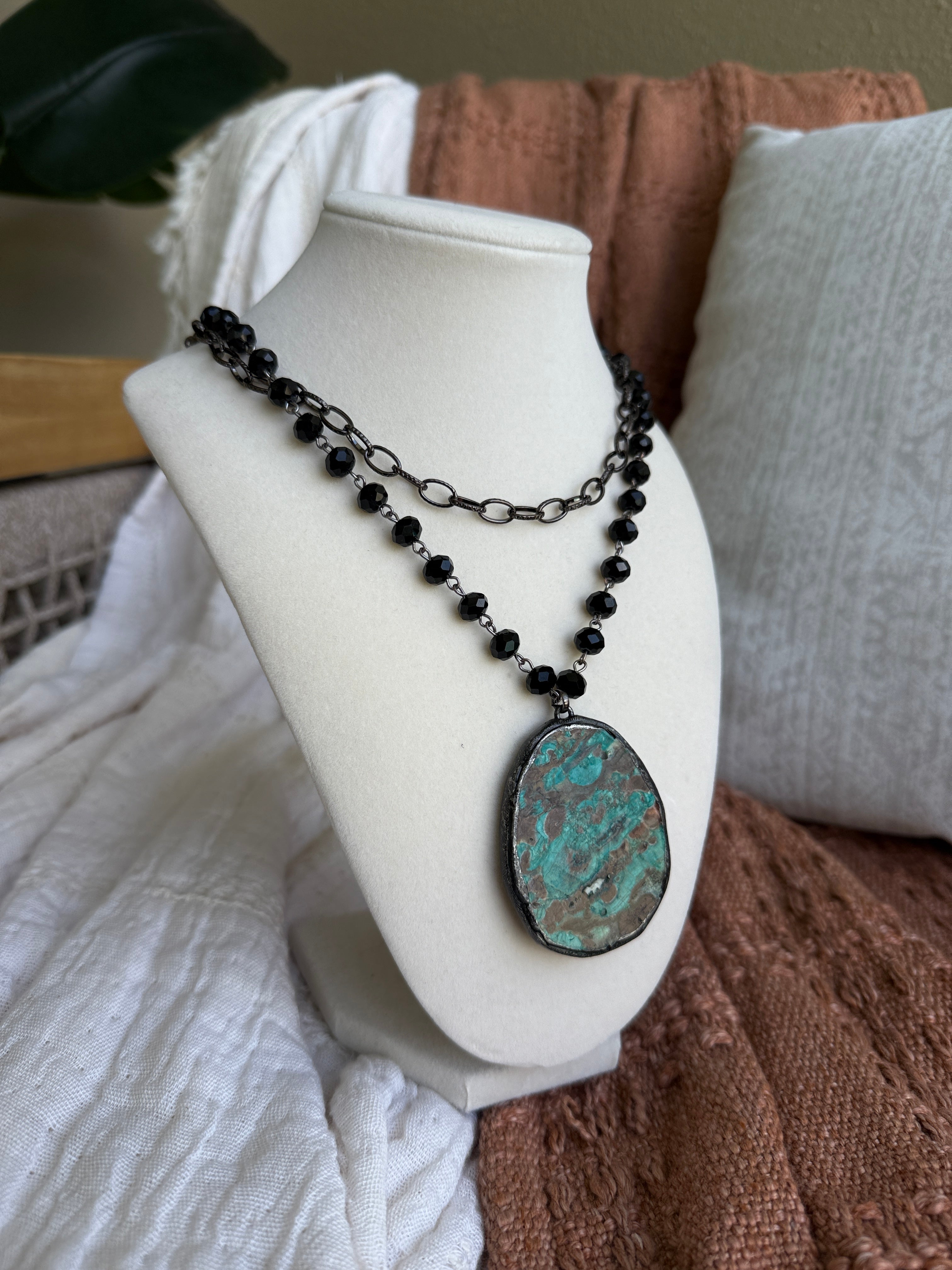 Alchemy Stone Necklace Teal/Smoke
