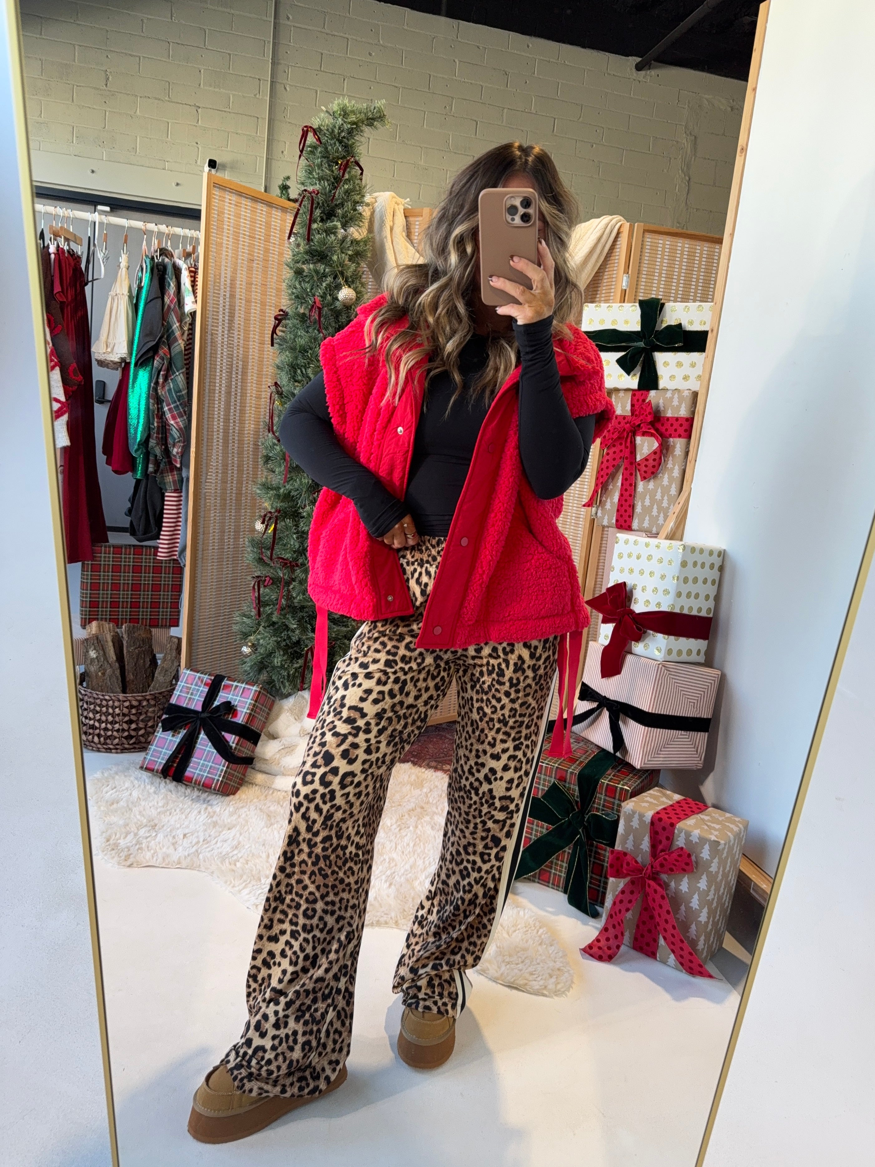 Everleigh Sherpa Vest Red