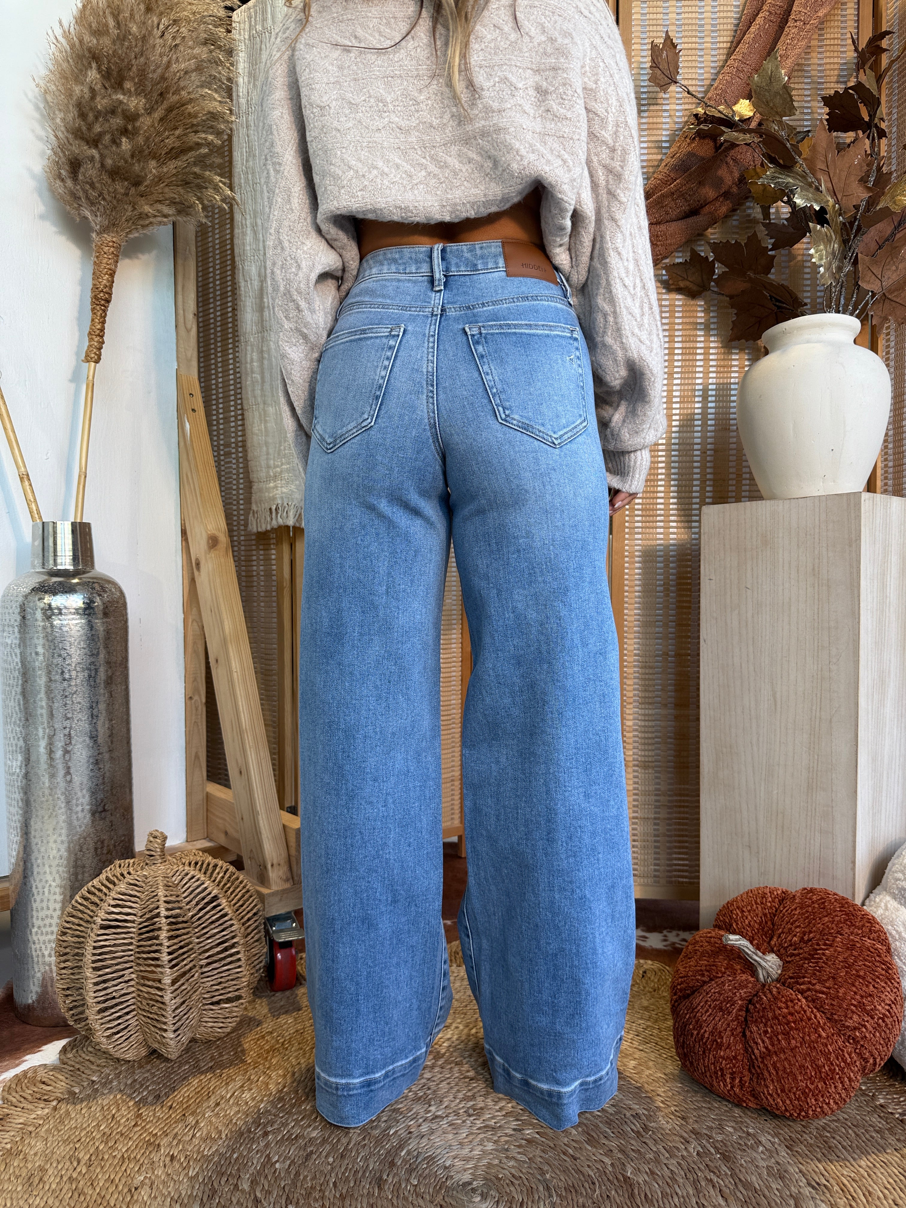 Tori High Waisted Cuff Jeans Medium Blue