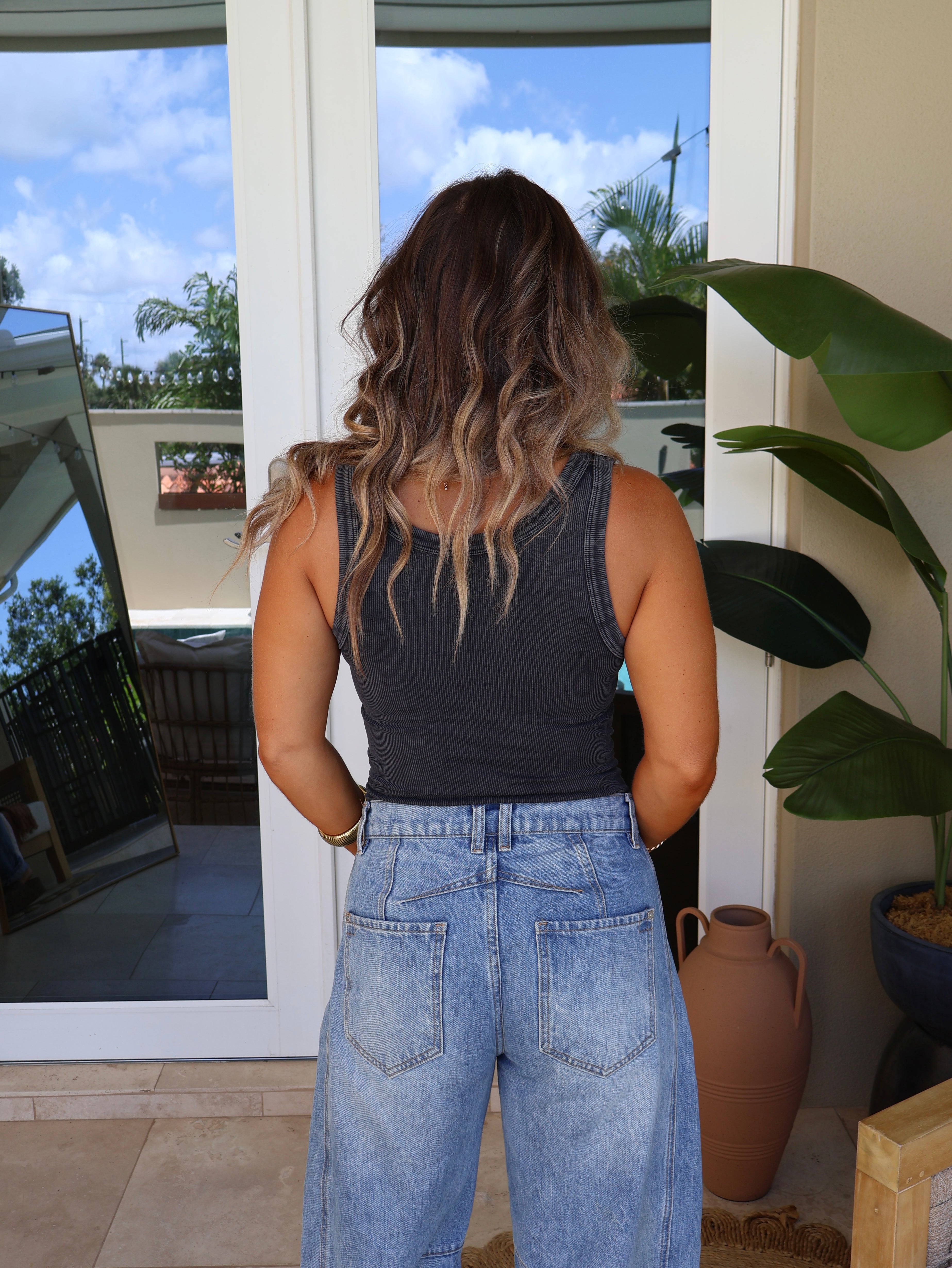 Weekend Escape Tank Vintage Black
