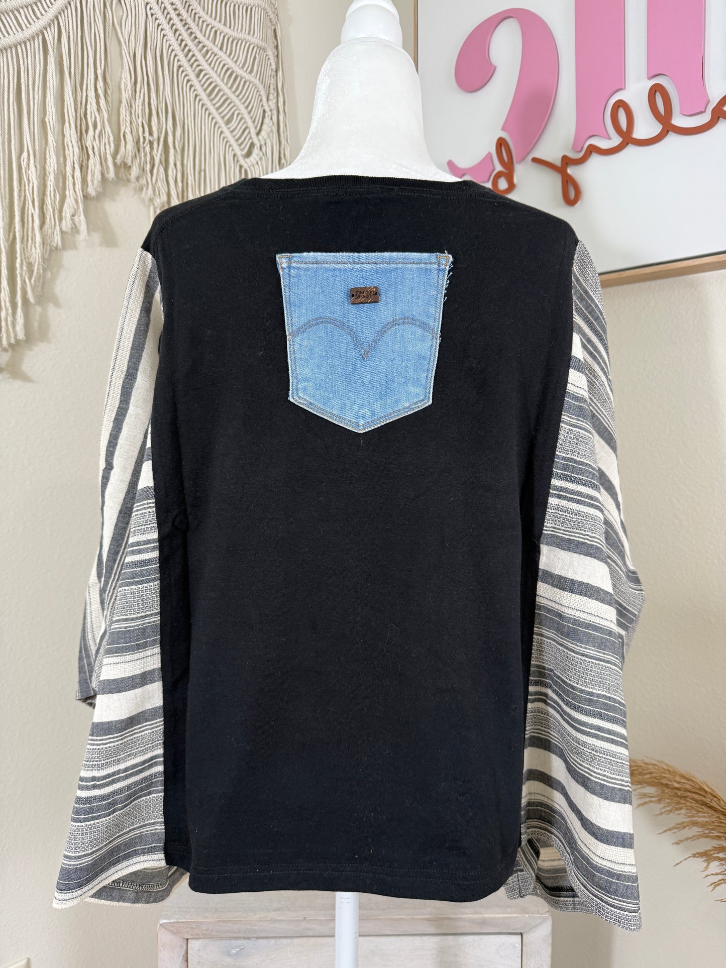 Dolly Parton Mix & Match Tee Black Stripe