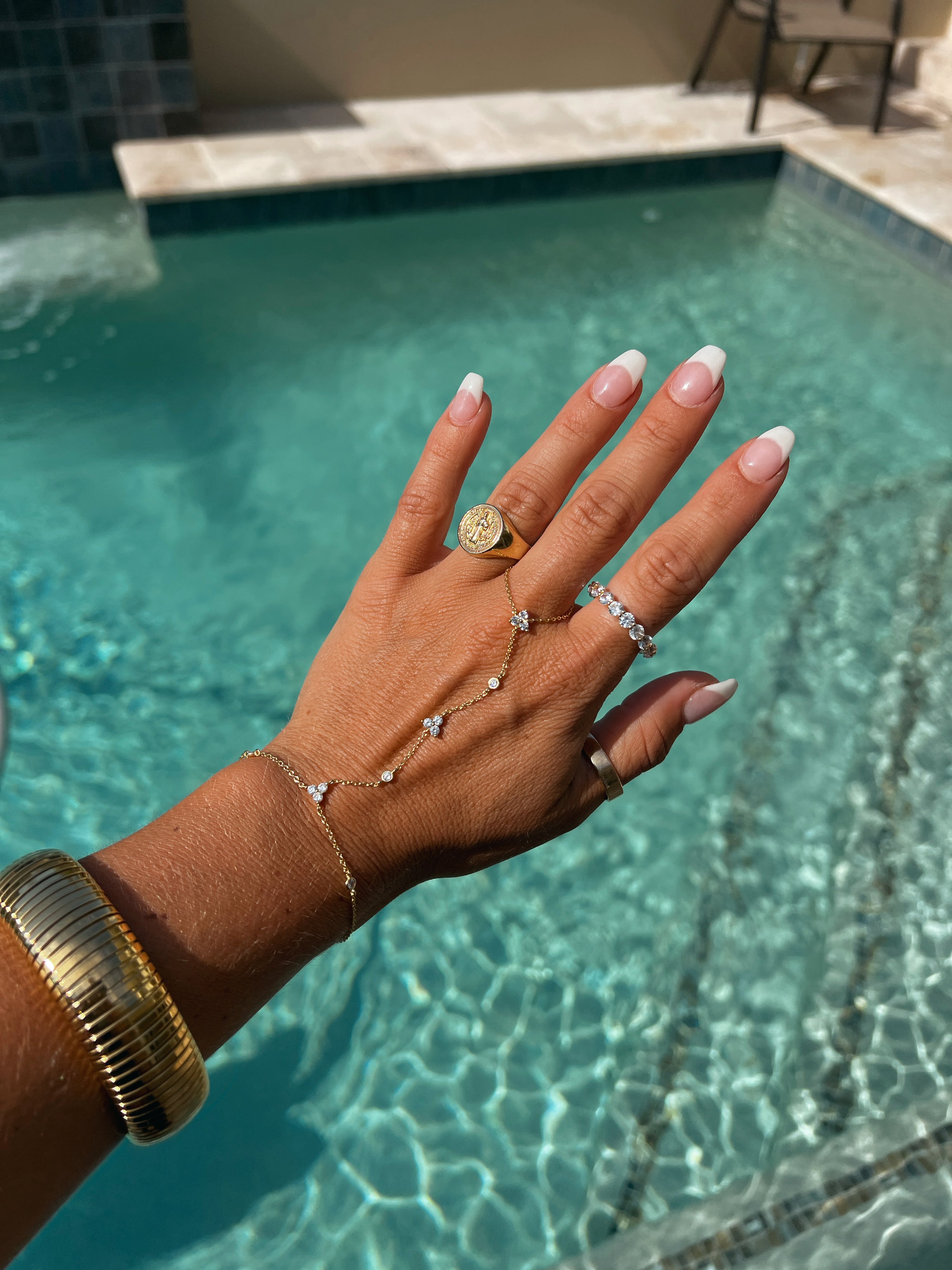 Kira Hand Chain Bracelet Gold