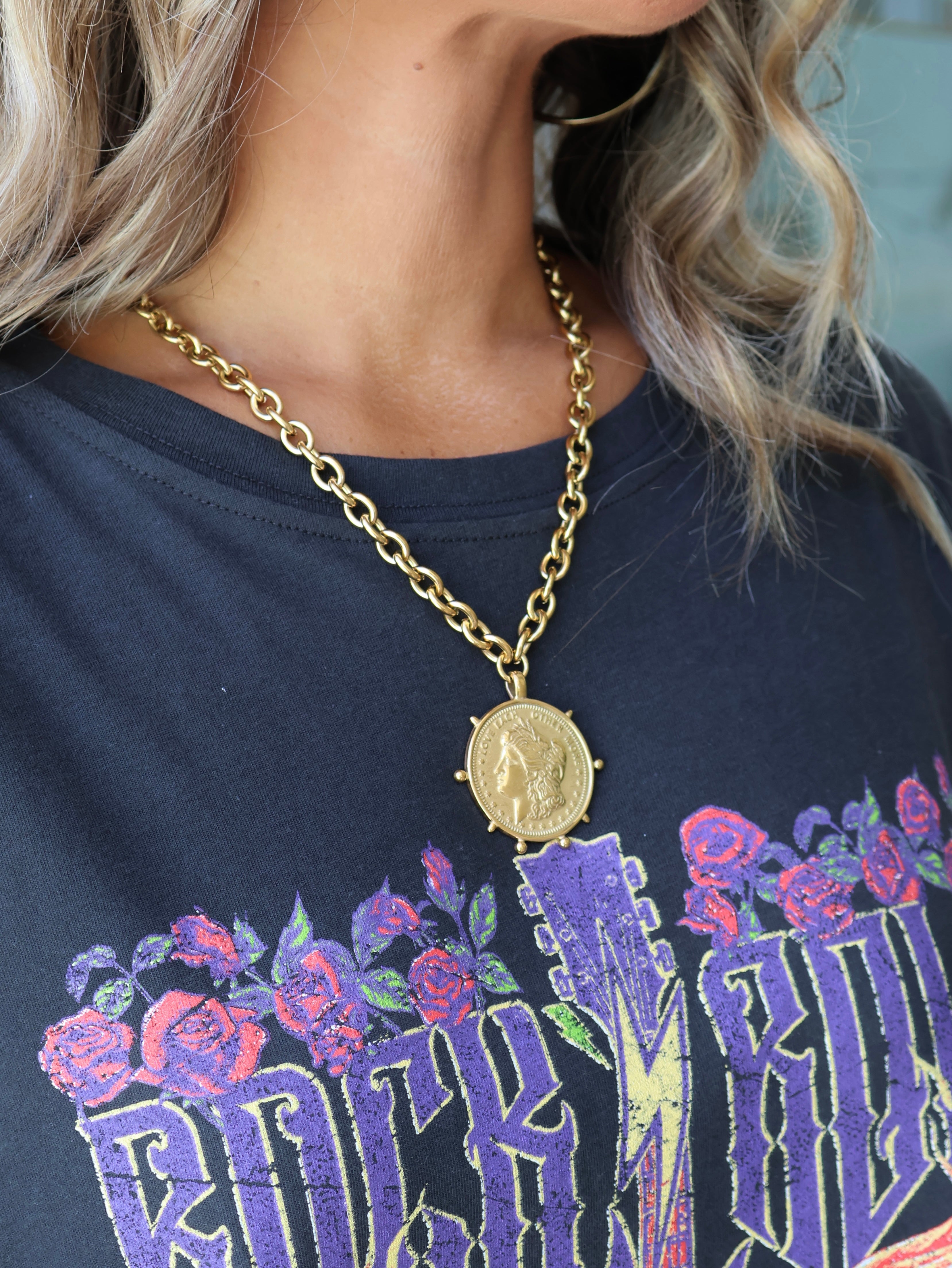 Cora Coin Necklace Gold