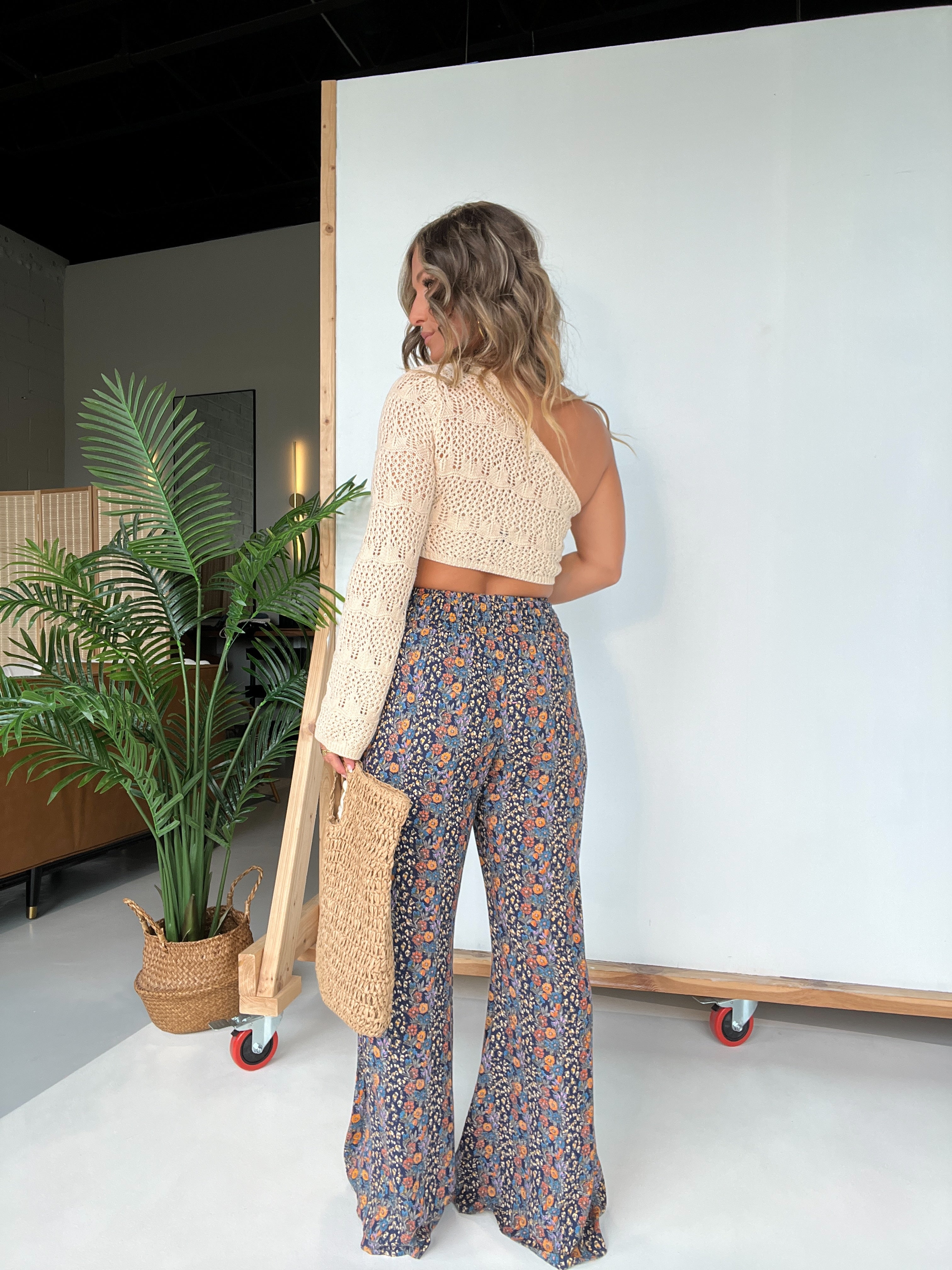 Dark Cove Floral Pants Navy