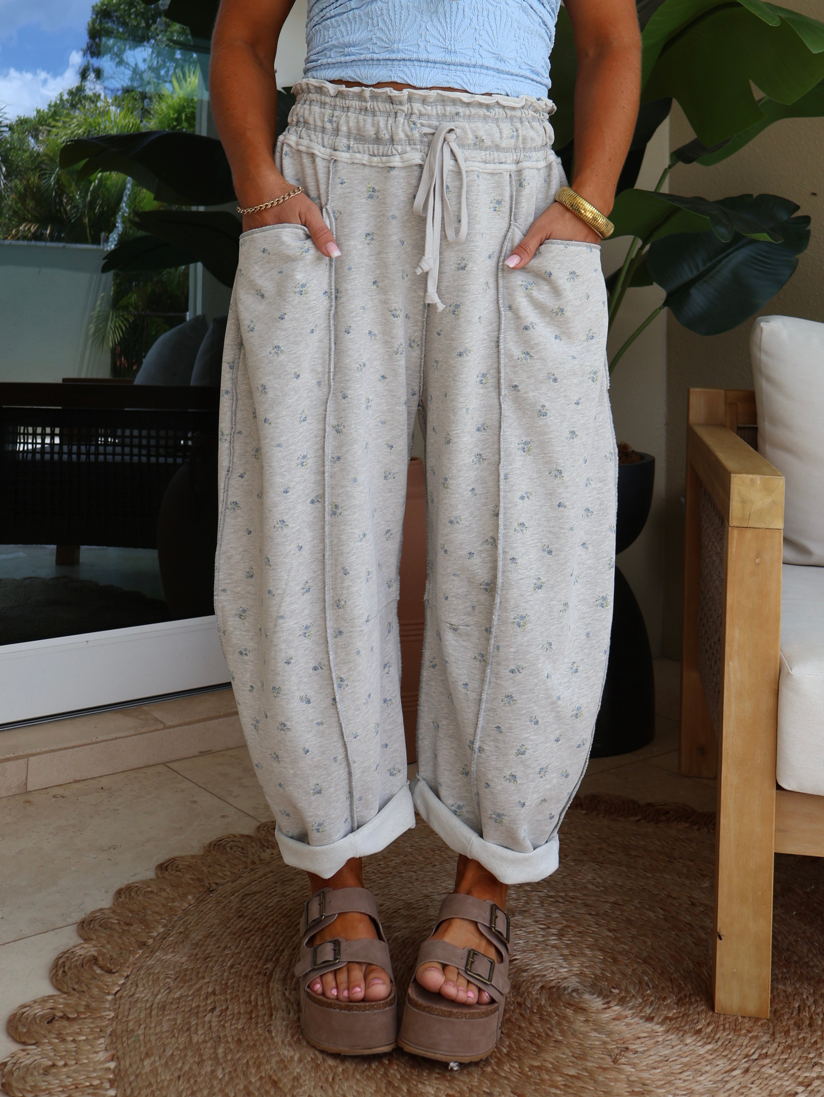 Long Weekend Barrel Sweatpants Grey