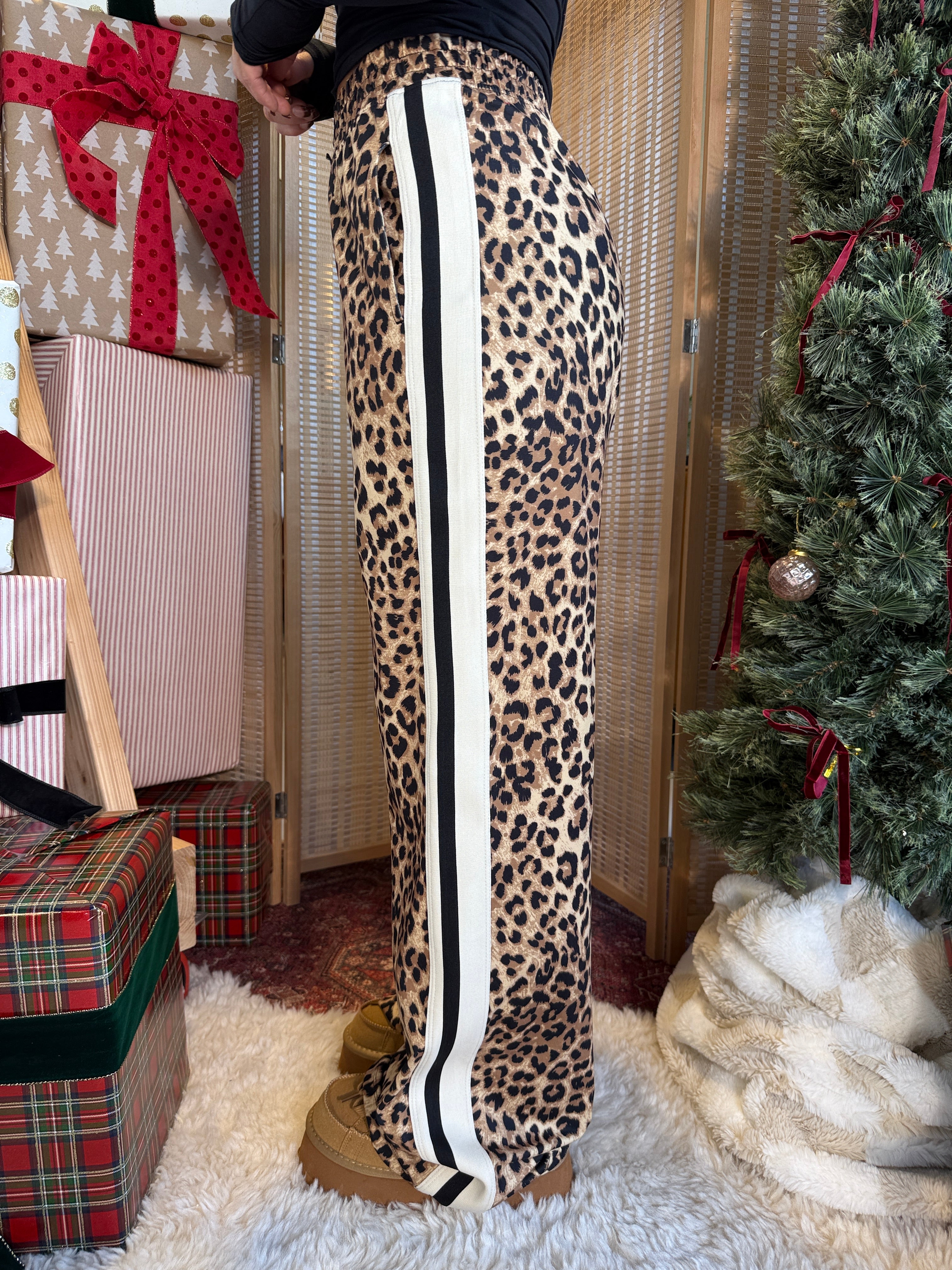 Winter Feline Lounge Pants Leopard