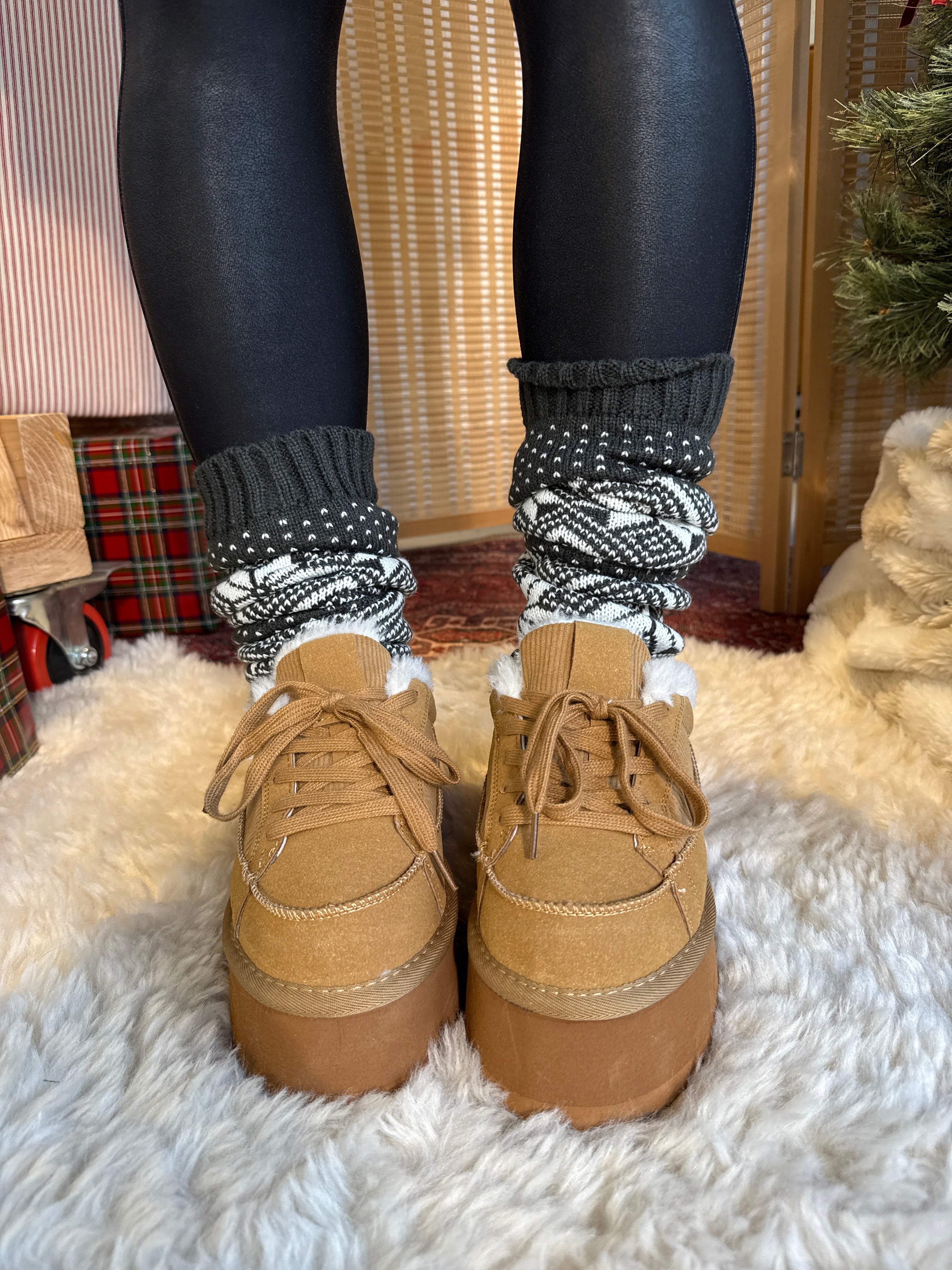 Snow Fall Leg Warmers Charcoal