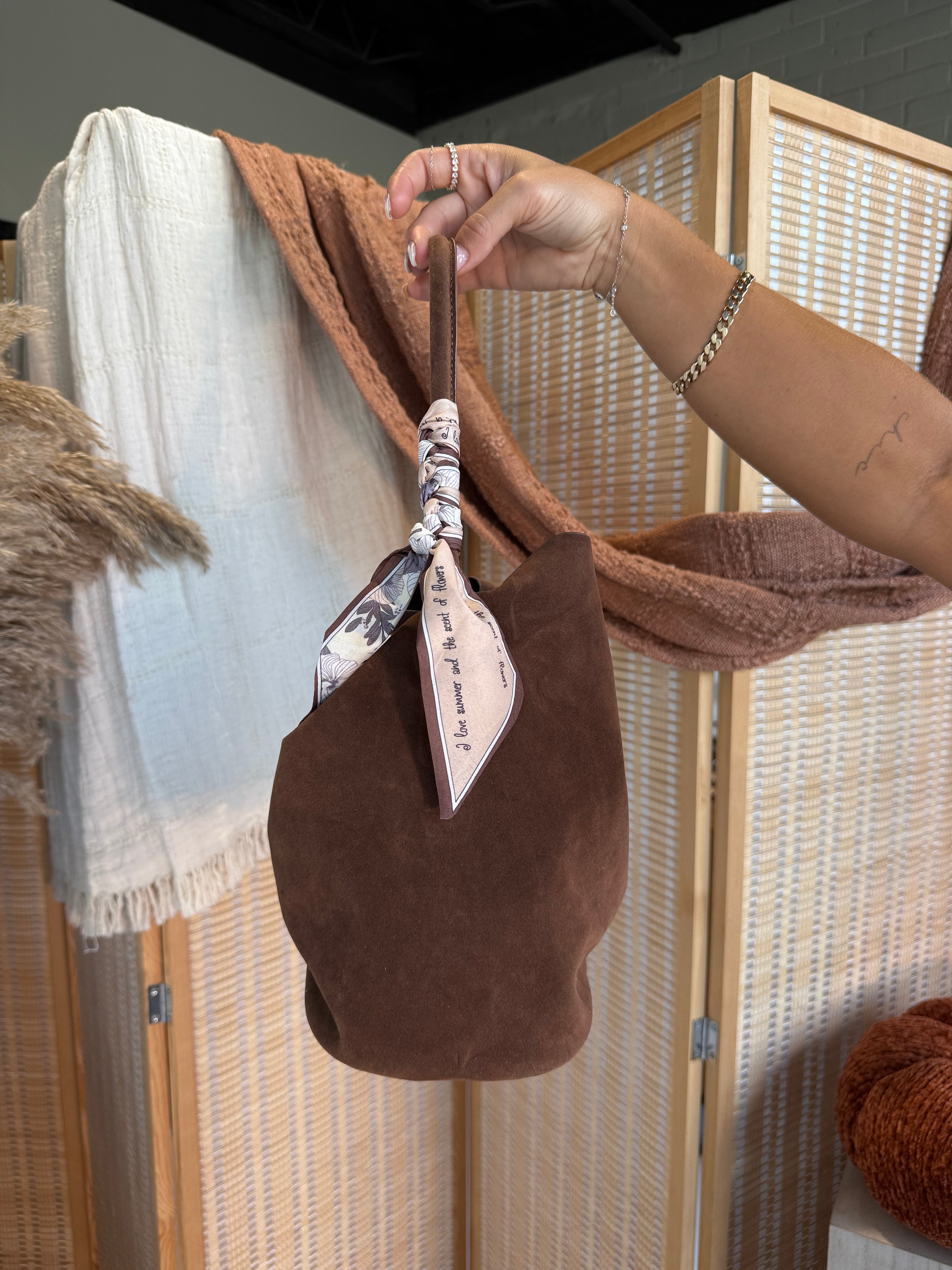 Into the Wild Tote Shoulder Bag Chocolate