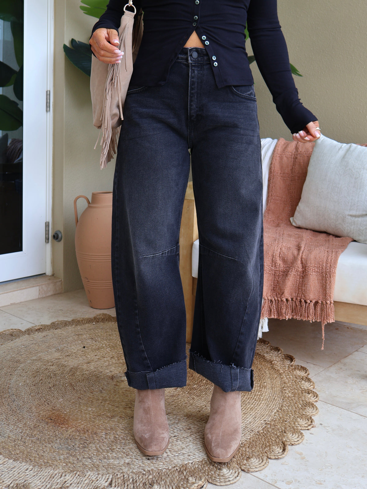 Downtown Nights Barrel Jeans Washed Black