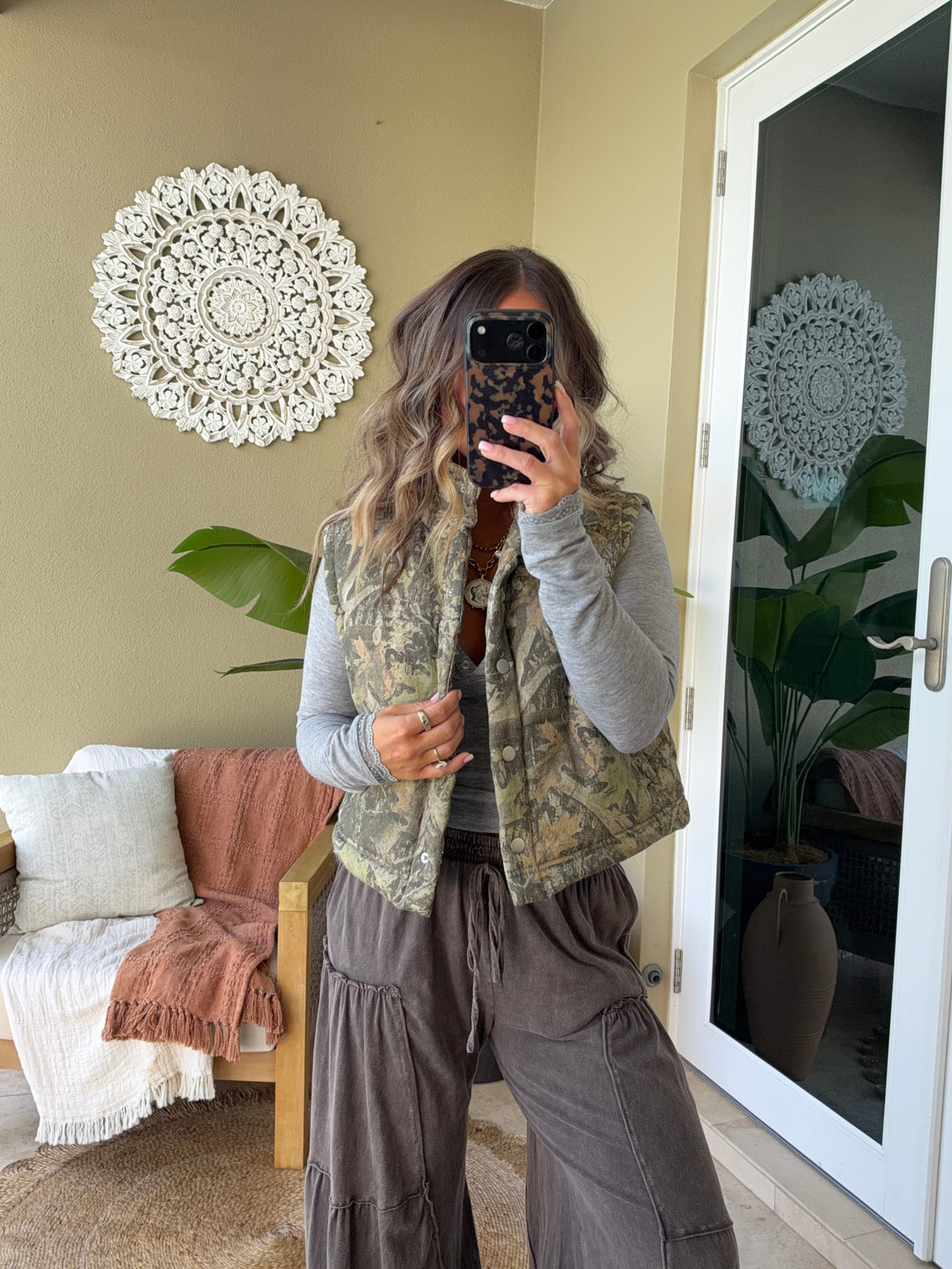 Evergreen Puffer Vest Camo