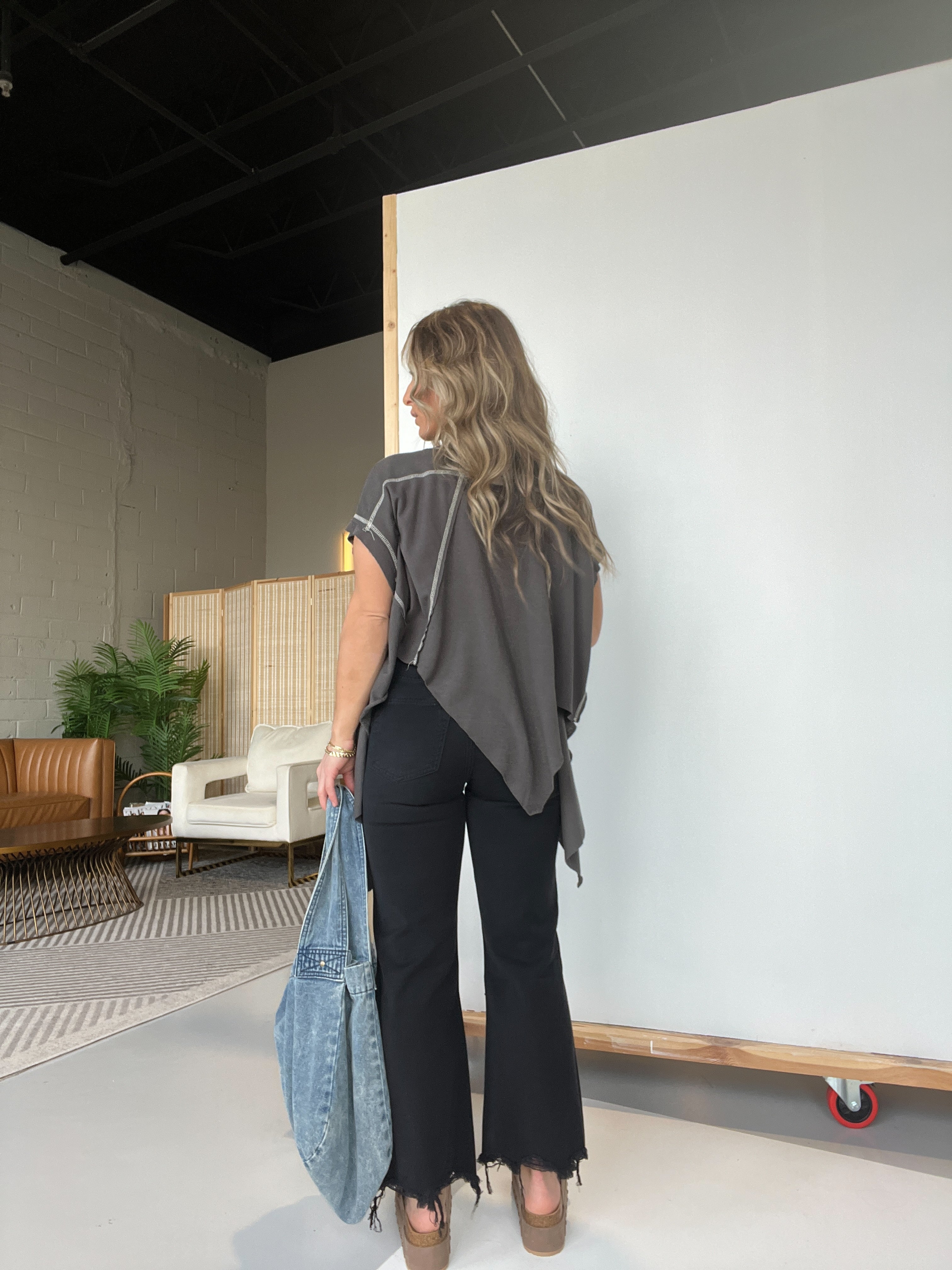 Distressed Cropped Jeans Black