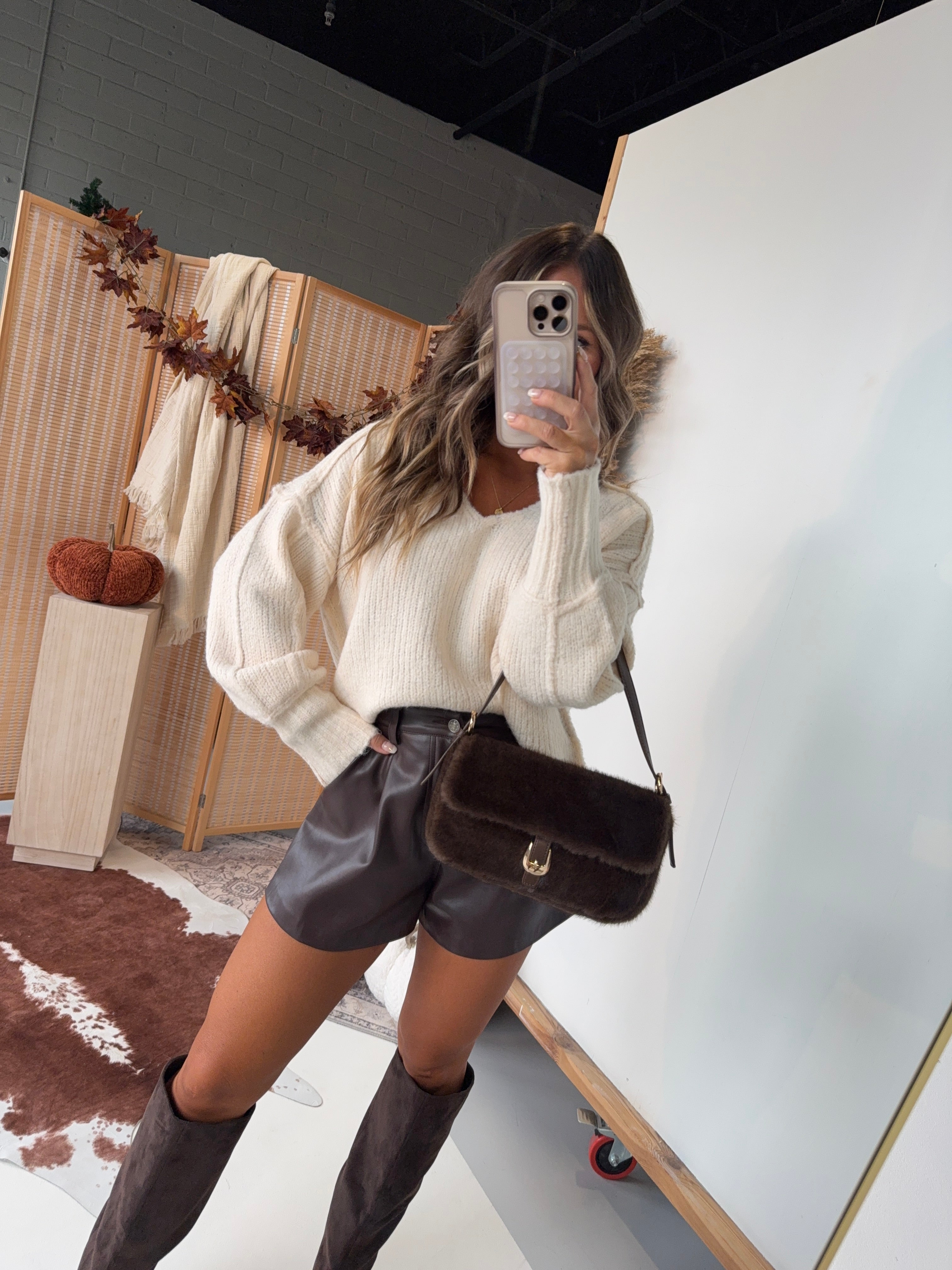 Maple Glaze Leather Shorts Dark Oak