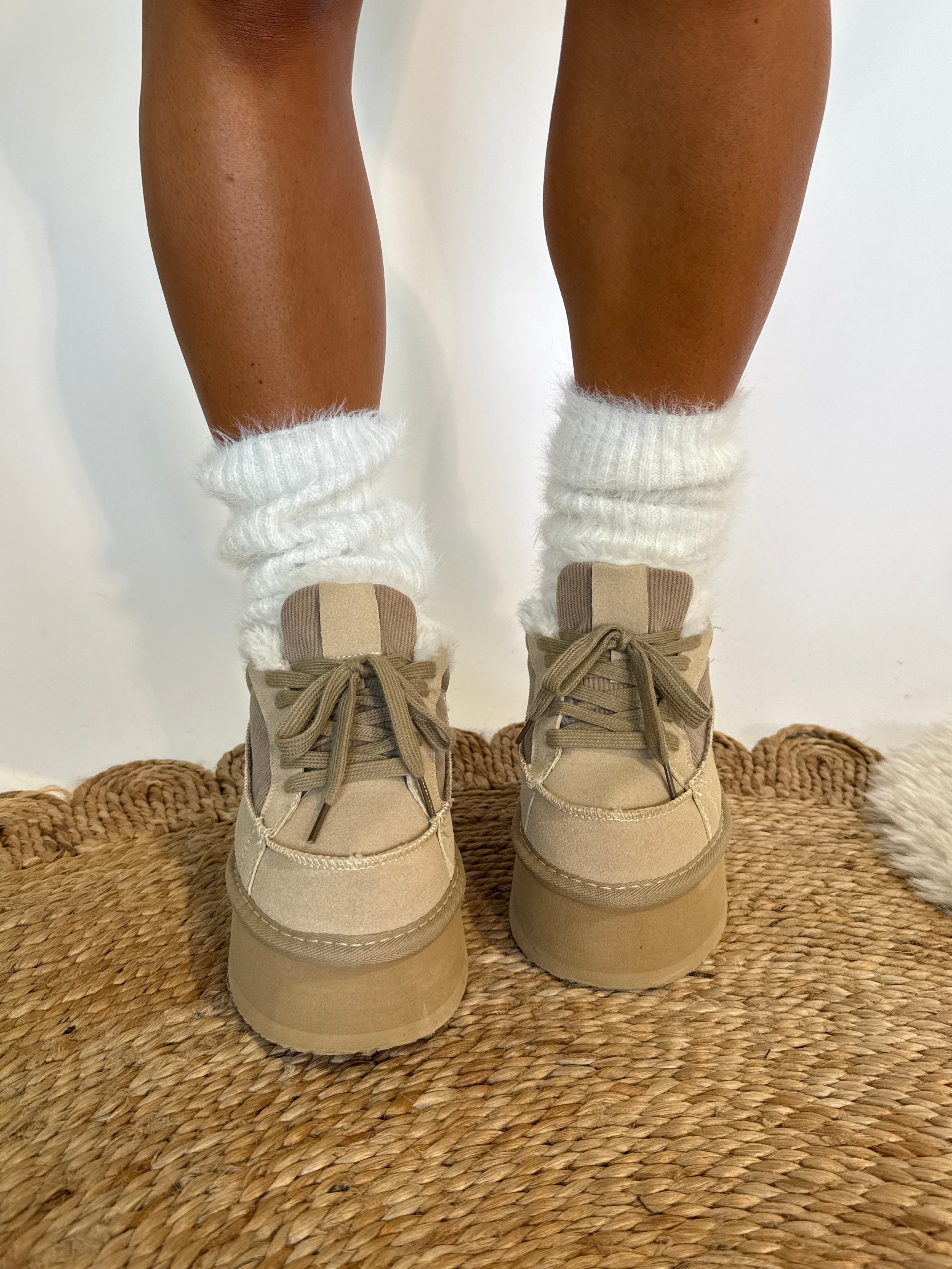 Eyelash Leg Warmers Ivory