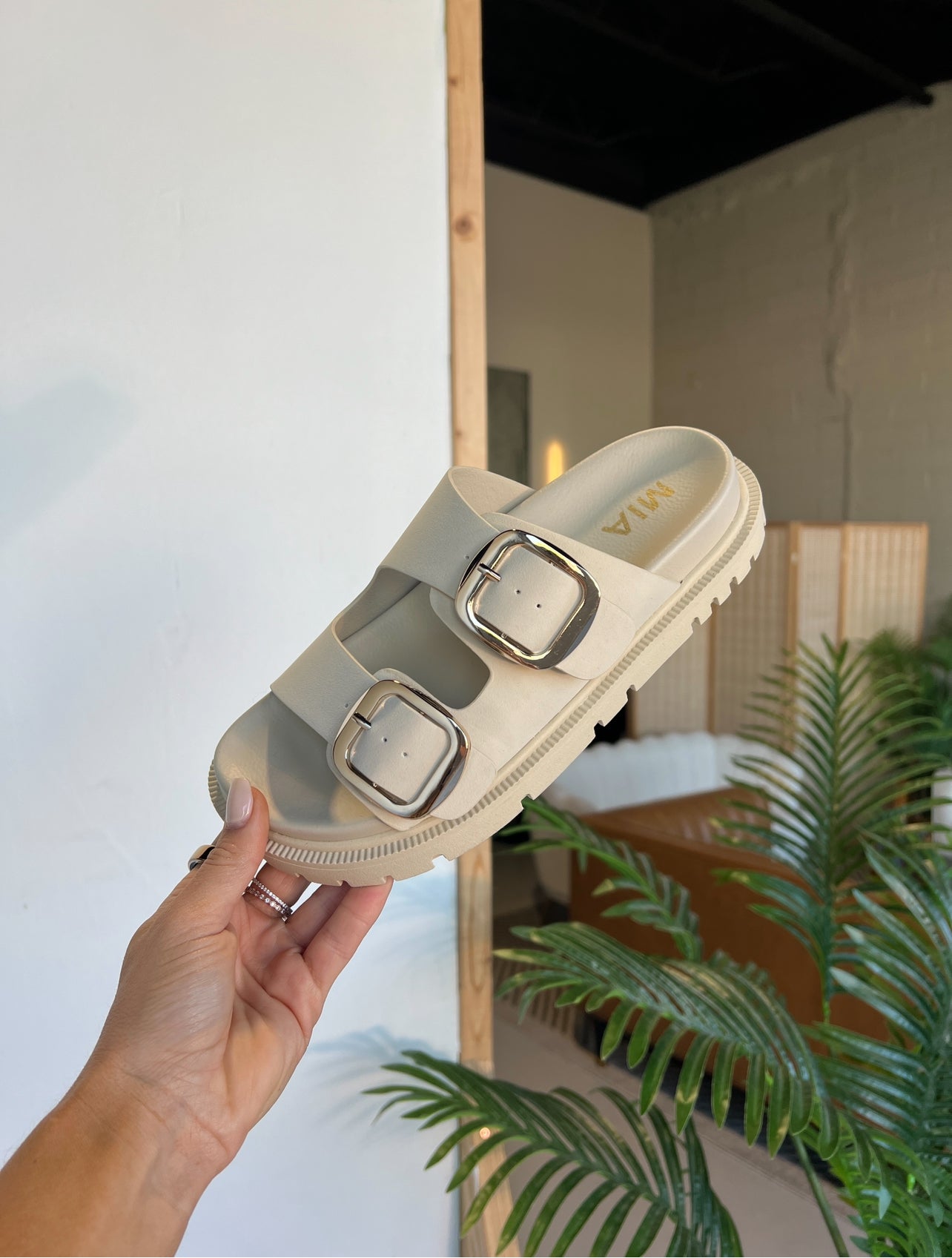 Bursue Double Strap Slides Beige