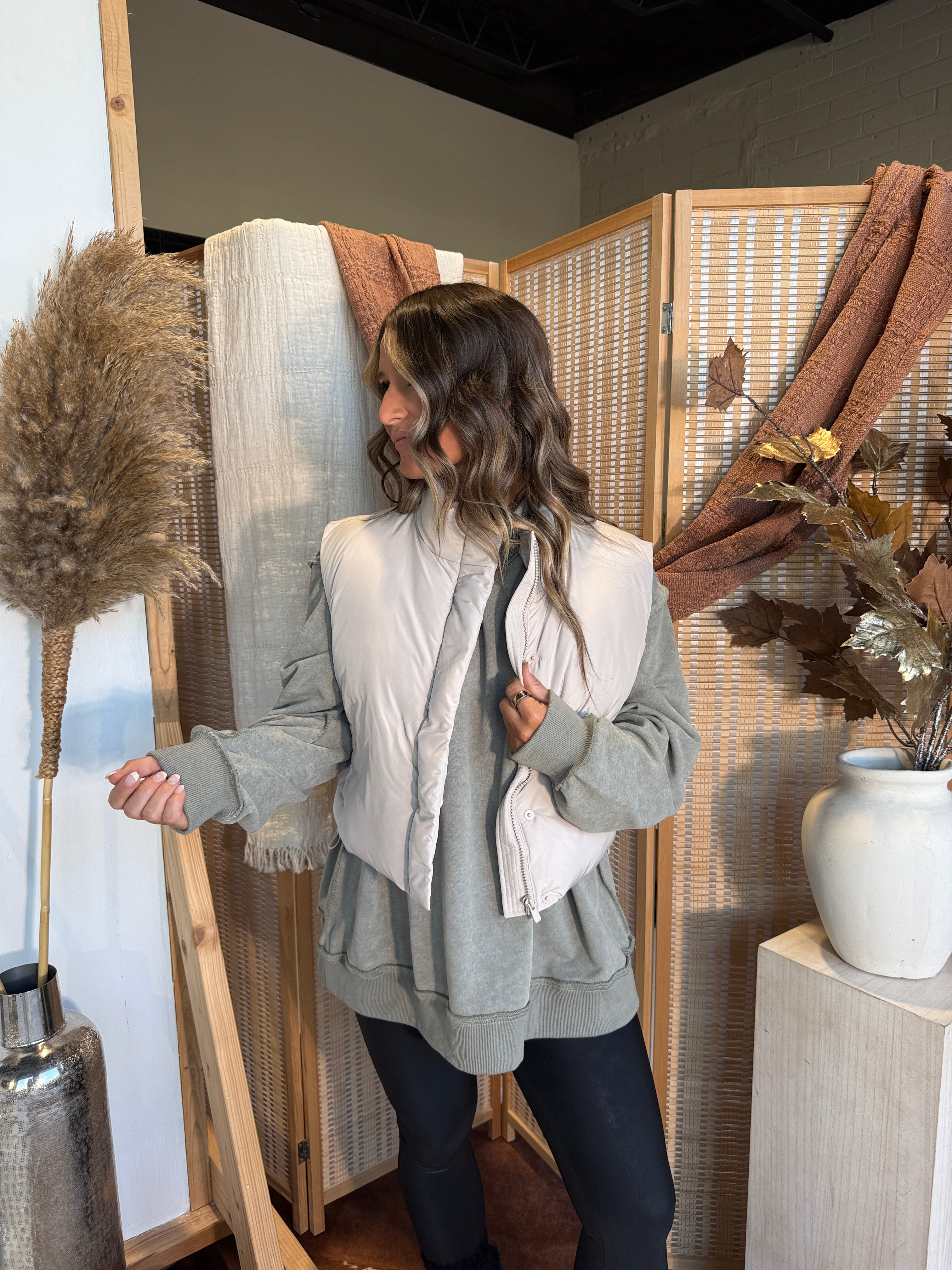 Hallie Cropped Puffer Vest Natural