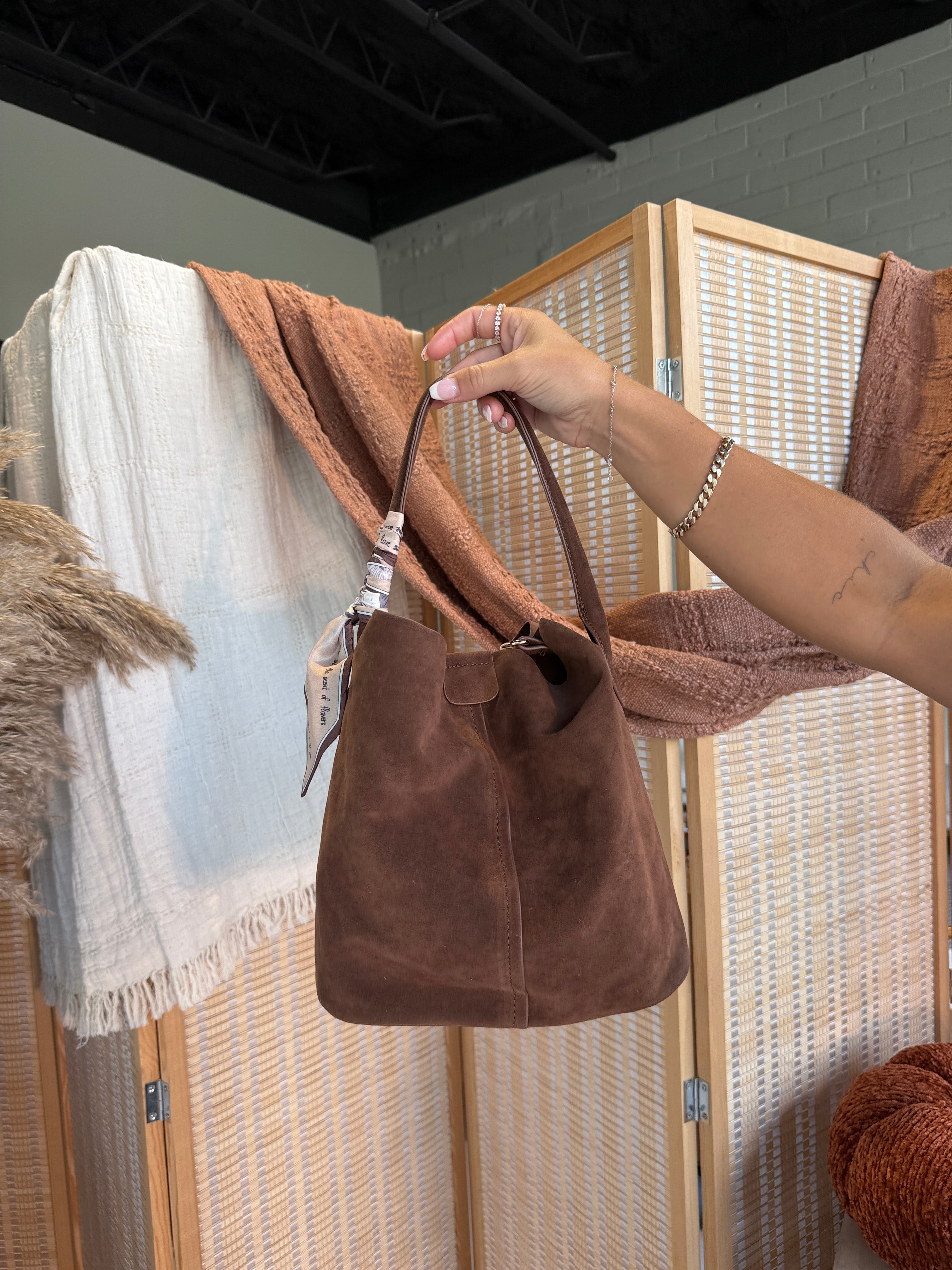 Into the Wild Tote Shoulder Bag Chocolate