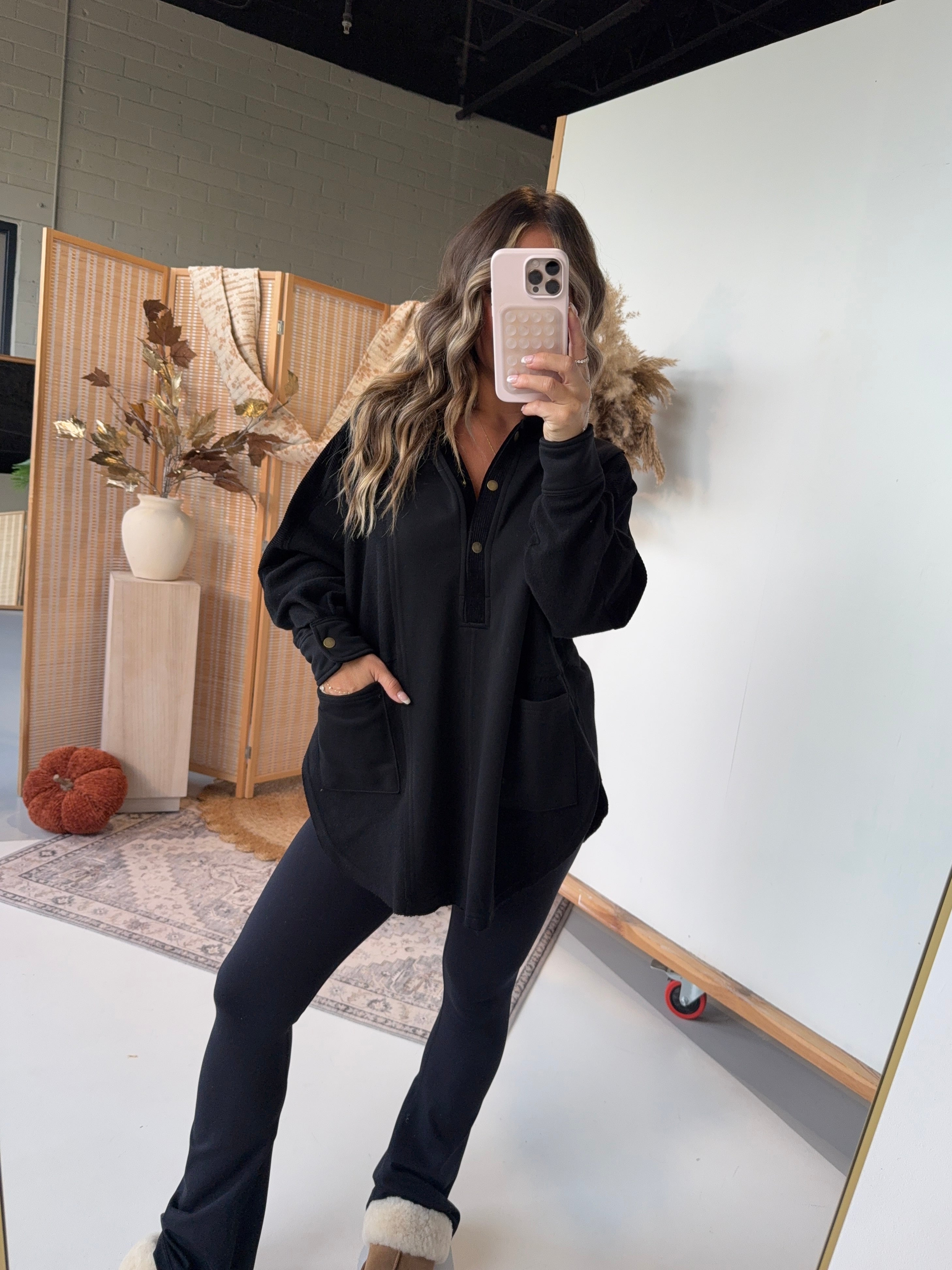 Aemi Mixed Media Hoodie Black