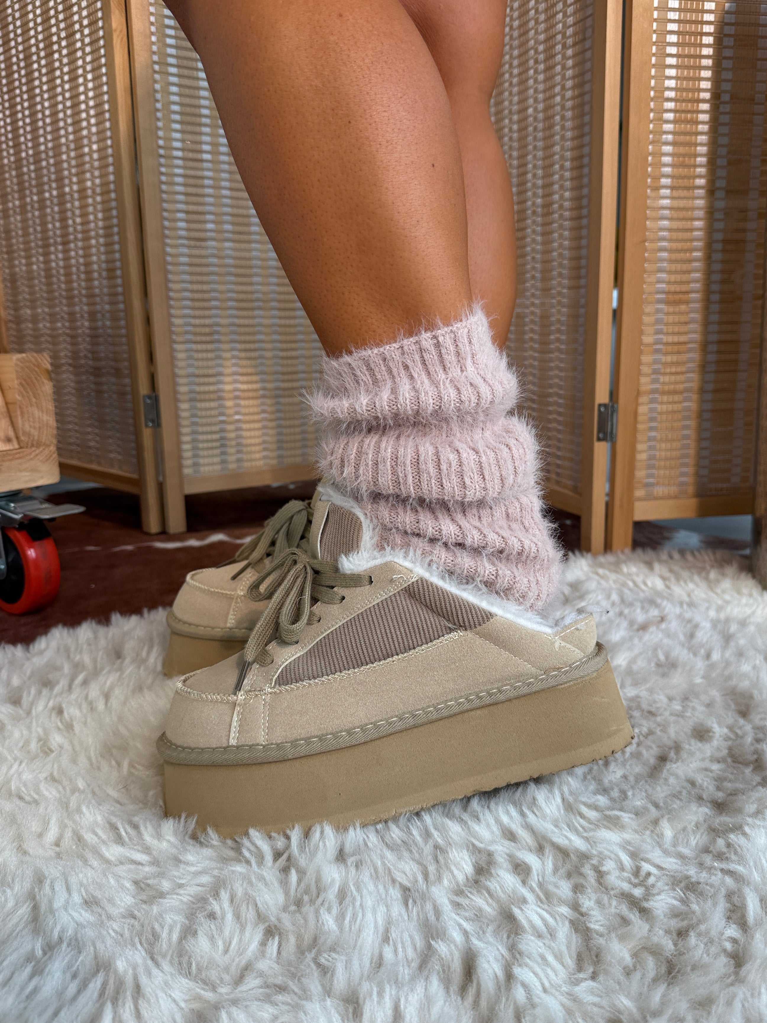 Eyelash Leg Warmers Blush