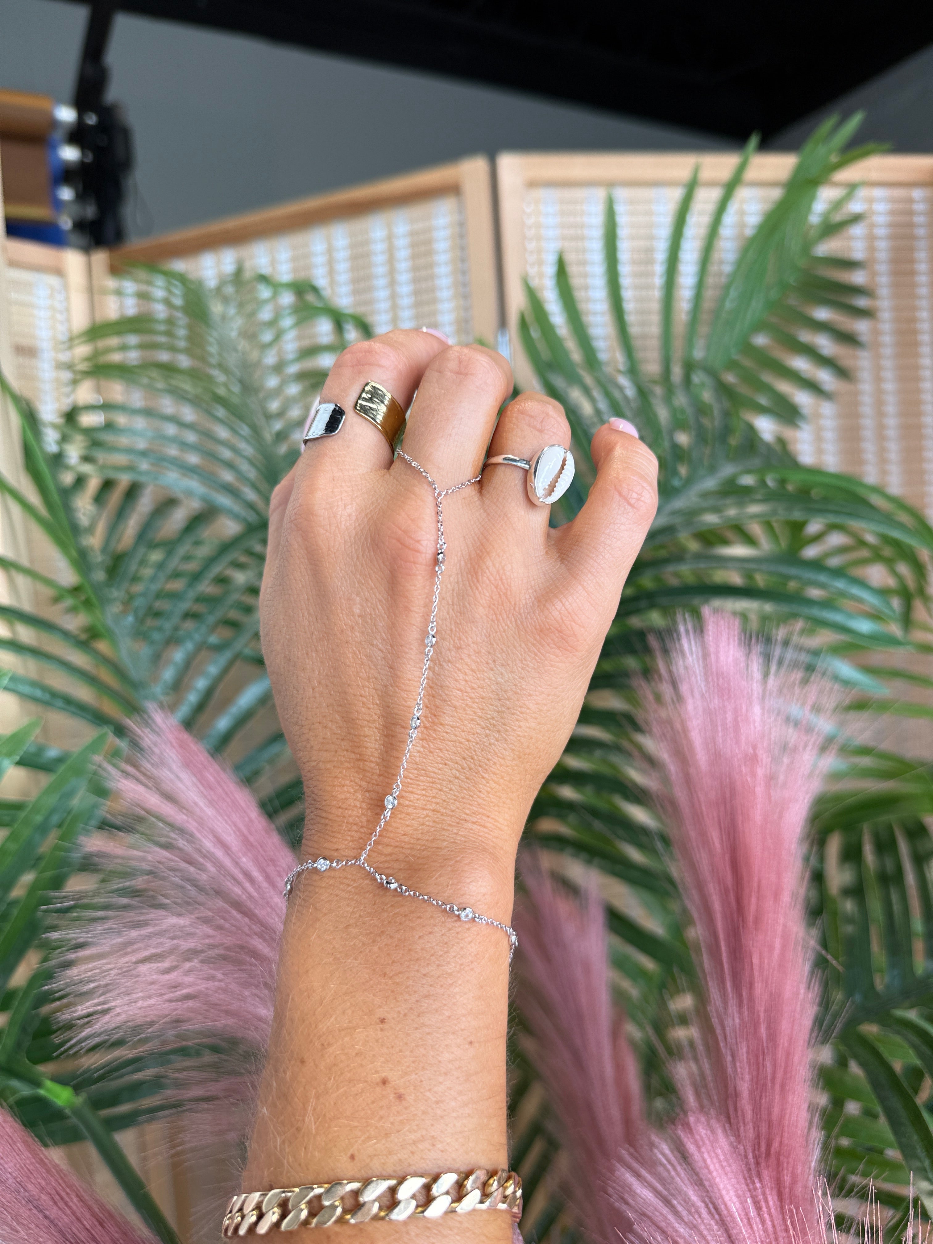 Yardie Hand Chain Bracelet Silver