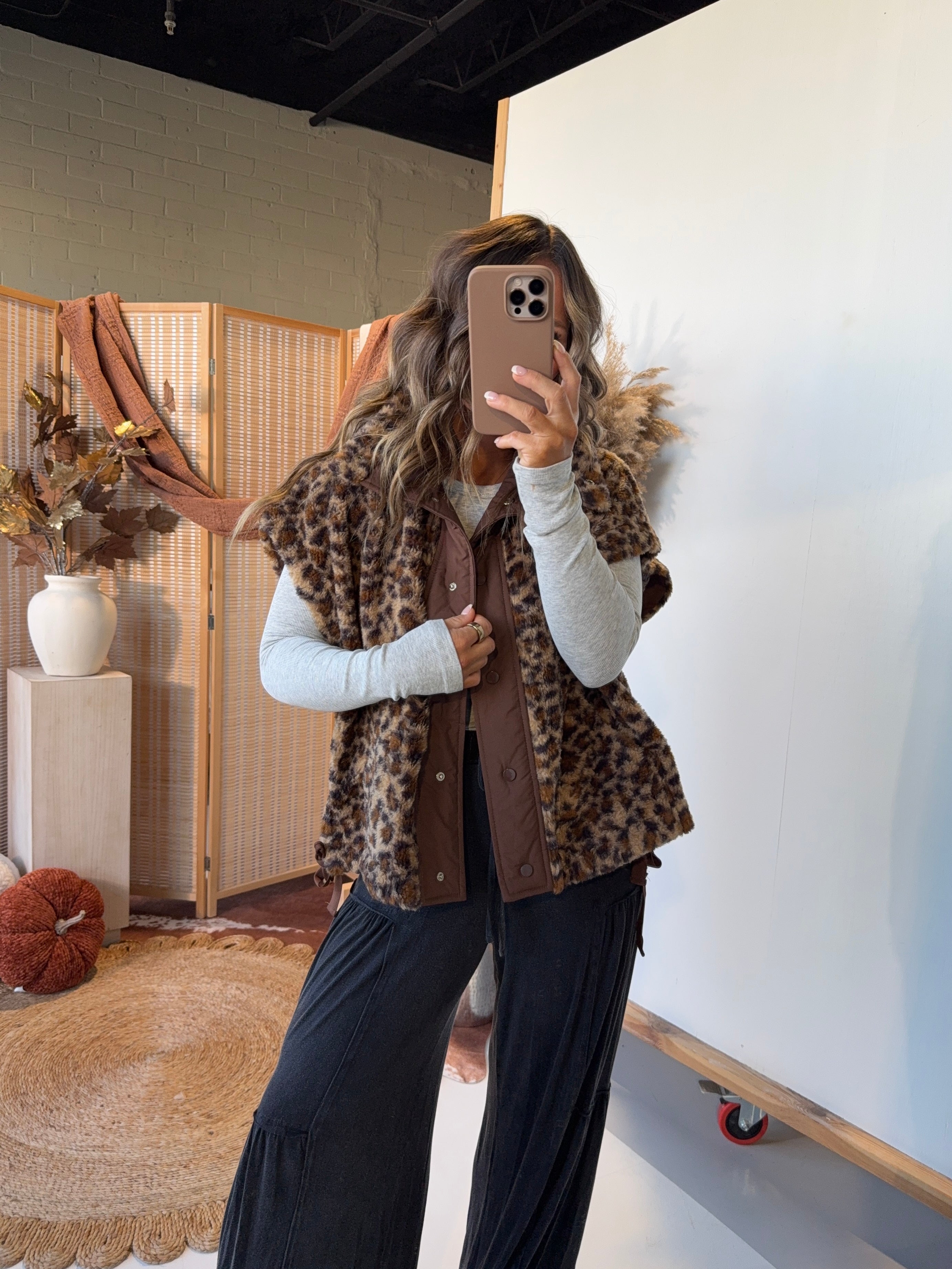 Everleigh Sherpa Vest Leopard