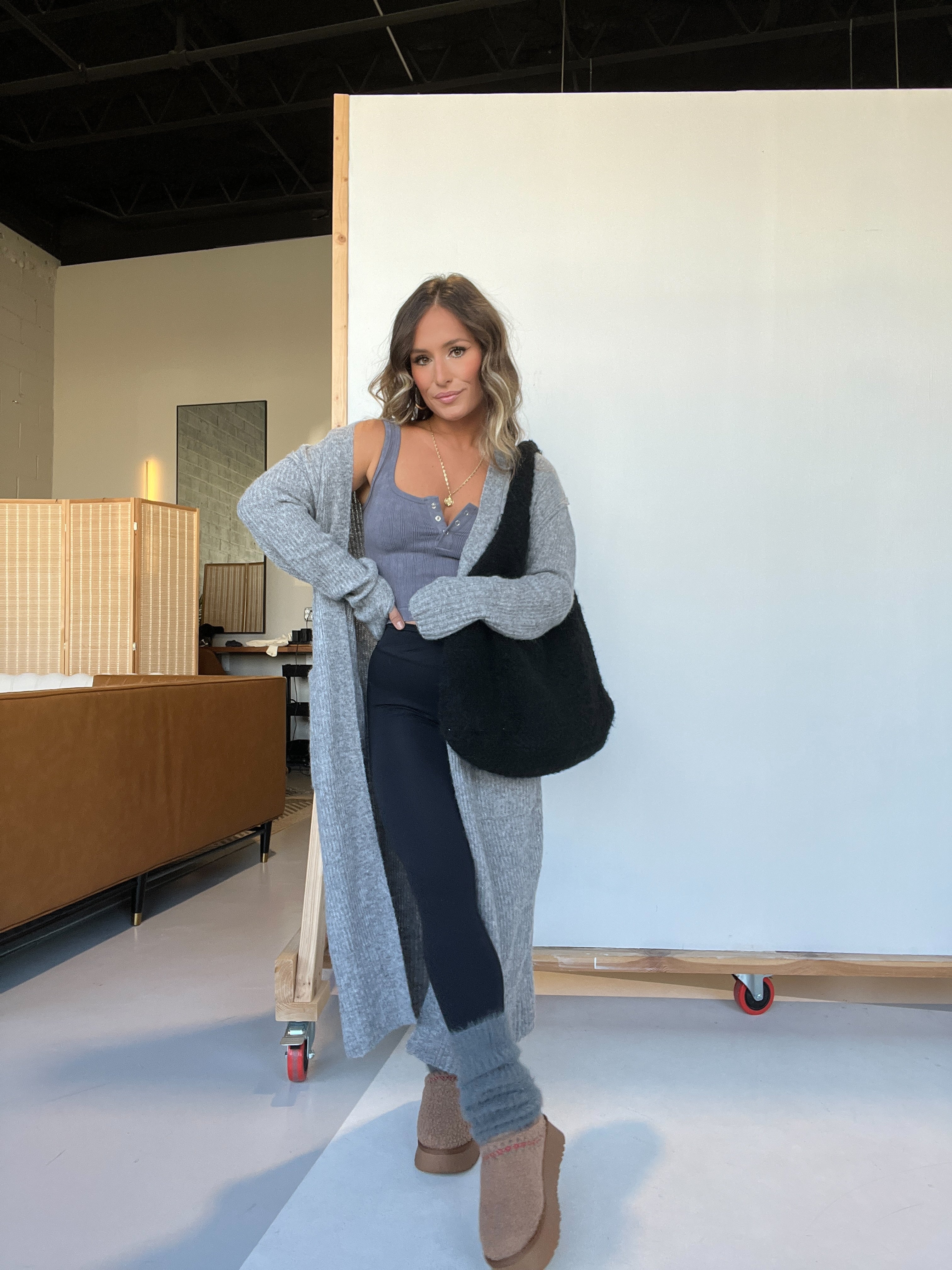 Cute As a Button Tank Washed Grey