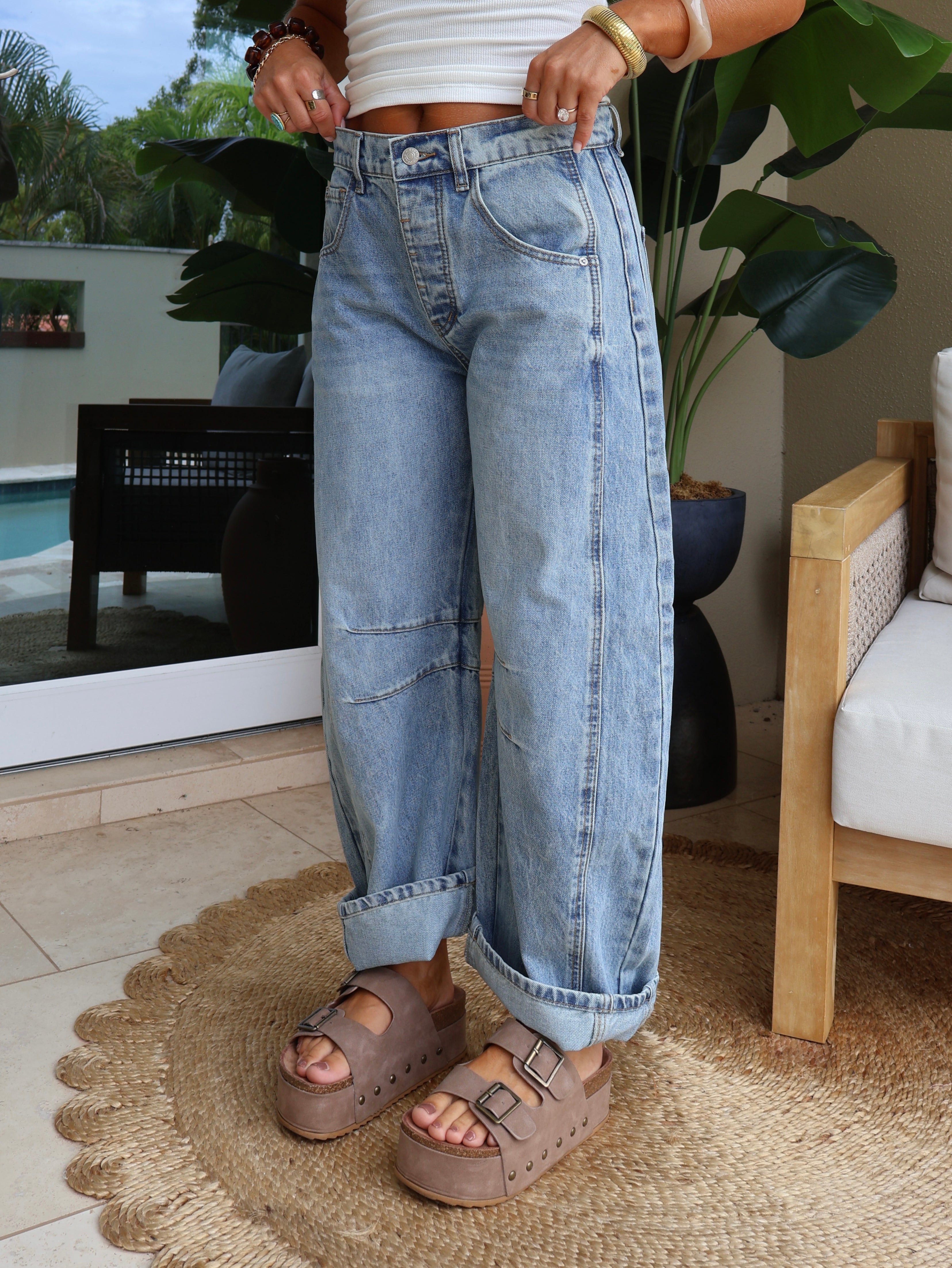 Gracie Barrel Washed Denim Jeans Light