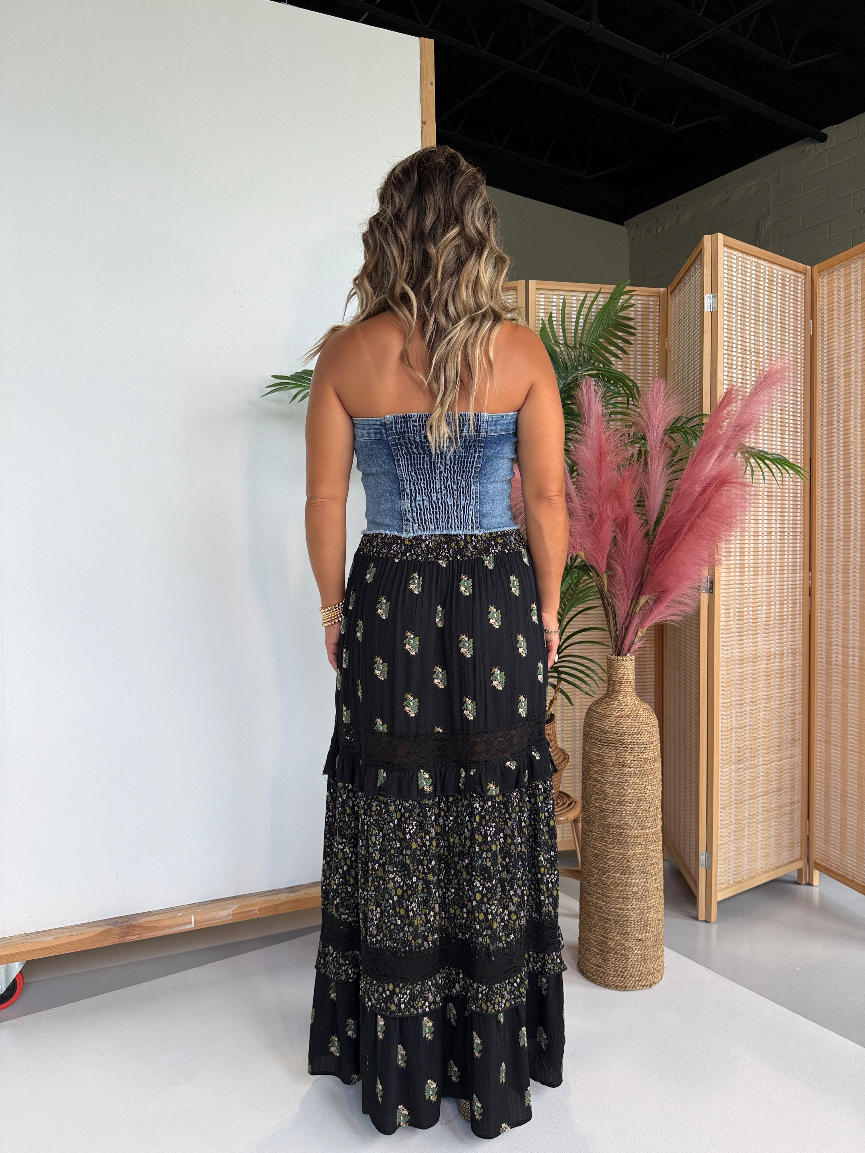 Grassland Maxi Skirt Black Multi