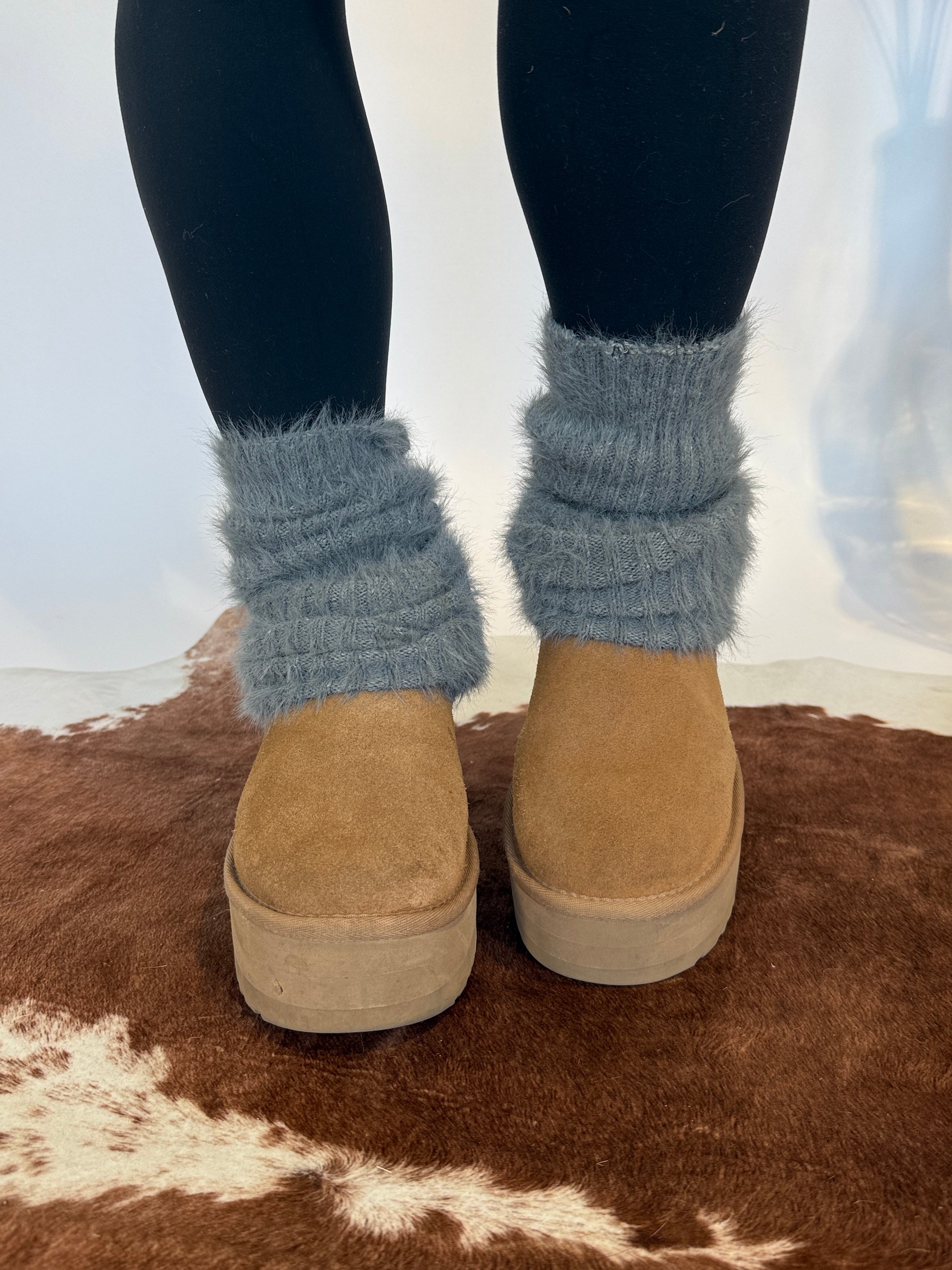 Eyelash Leg Warmers Grey