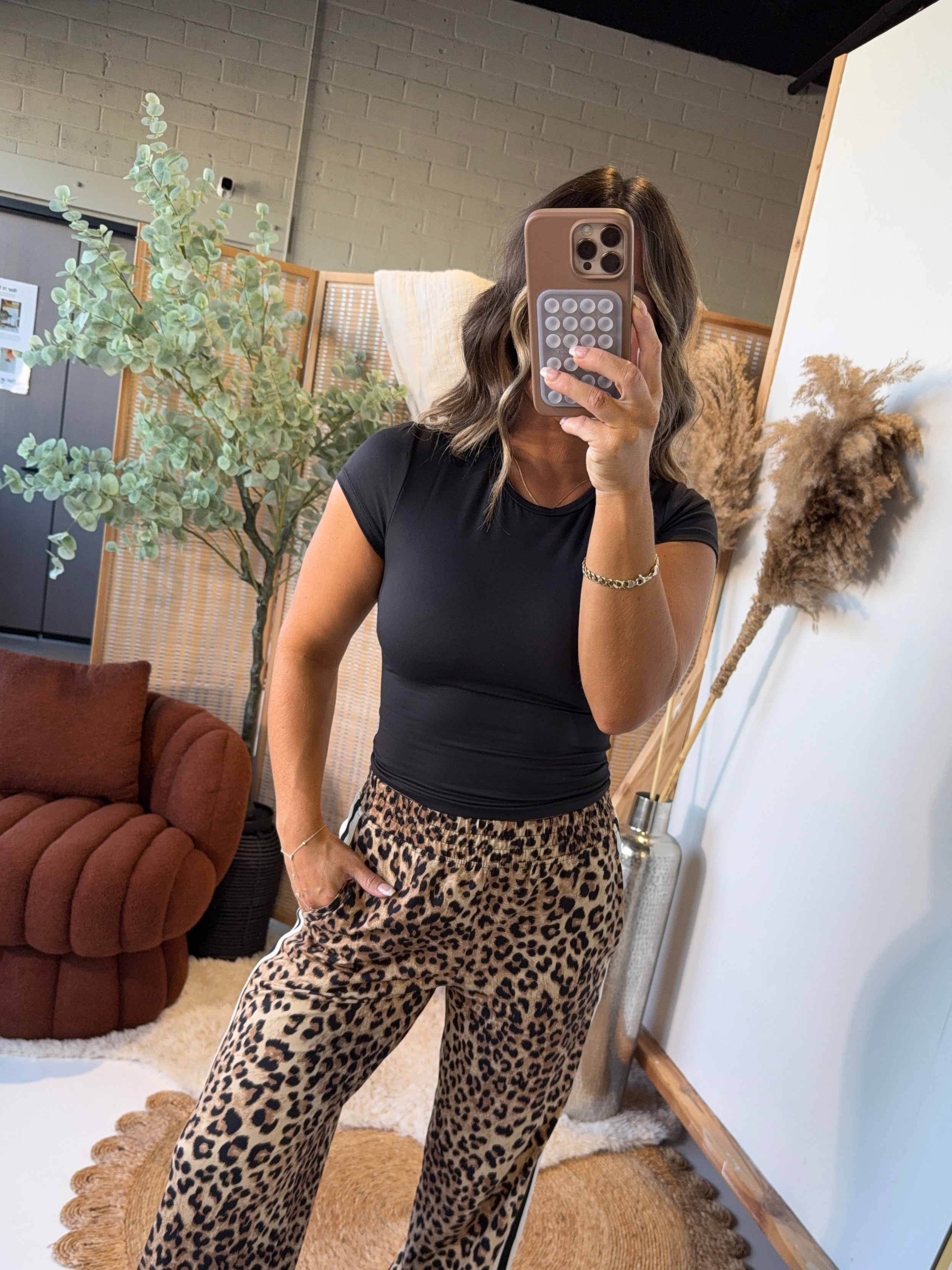 Evie Basic Baby Tee Black