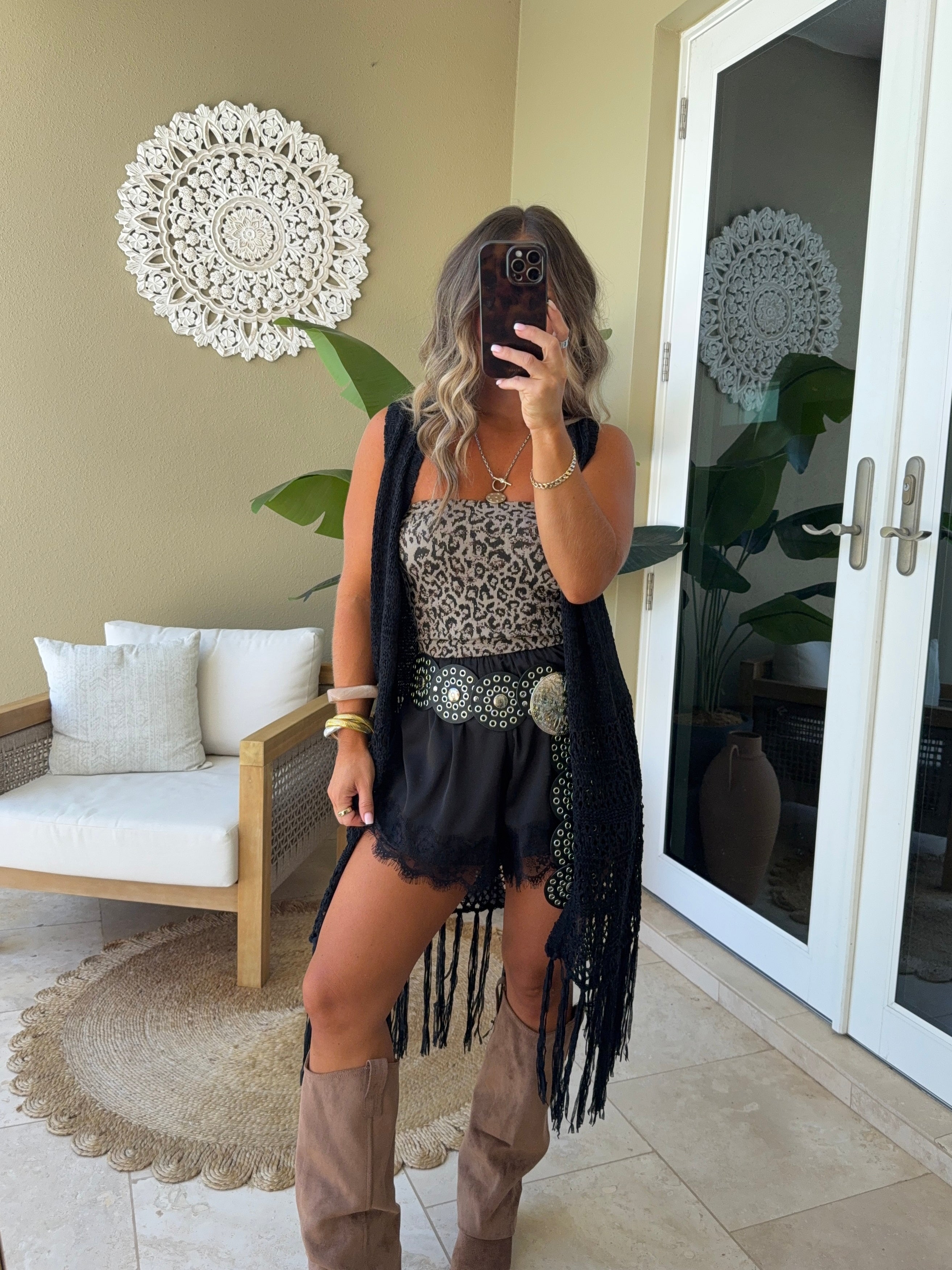 Love Me Later Lace Shorts Black
