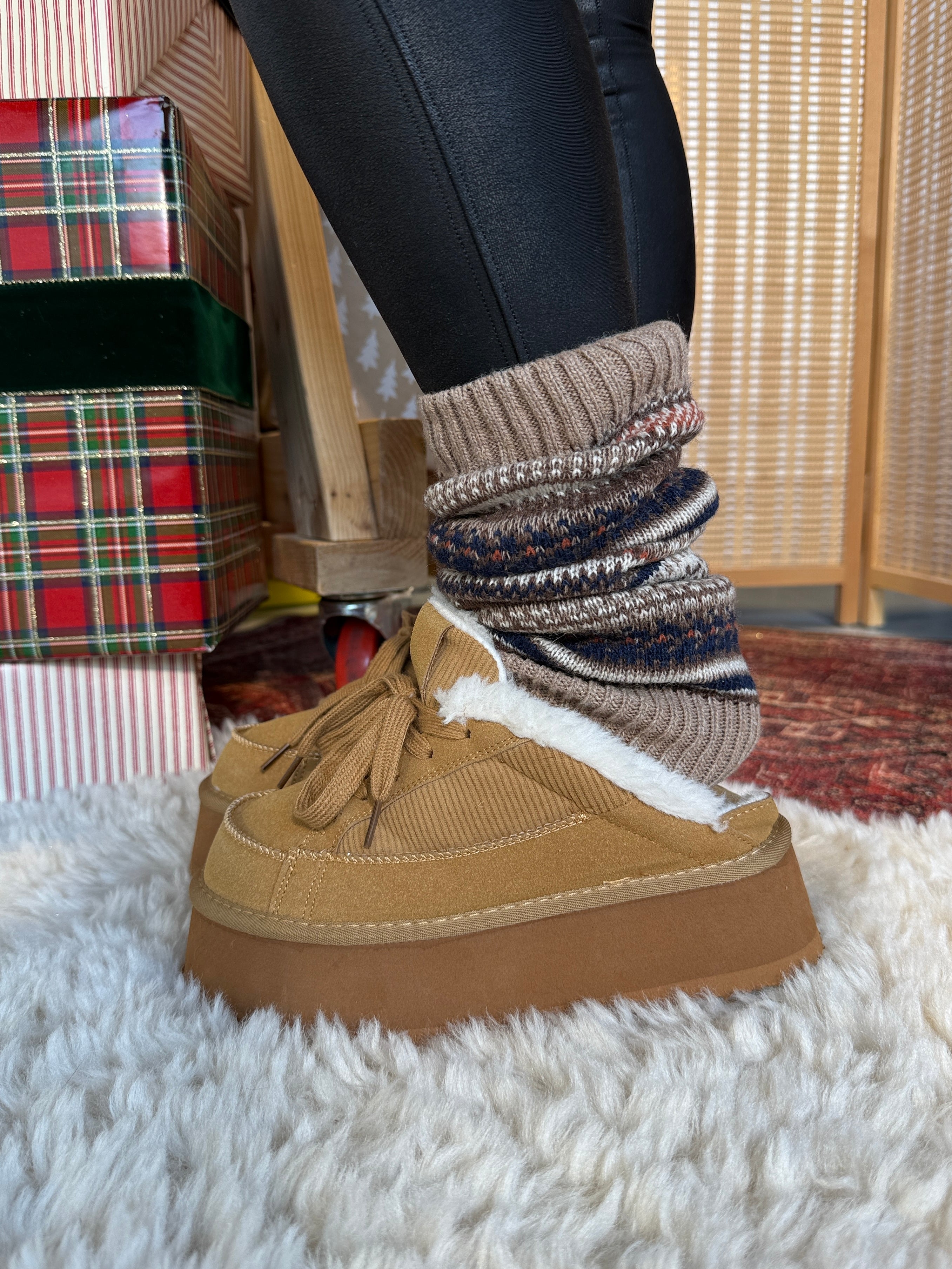 Short Fairisle Leg Warmers Taupe