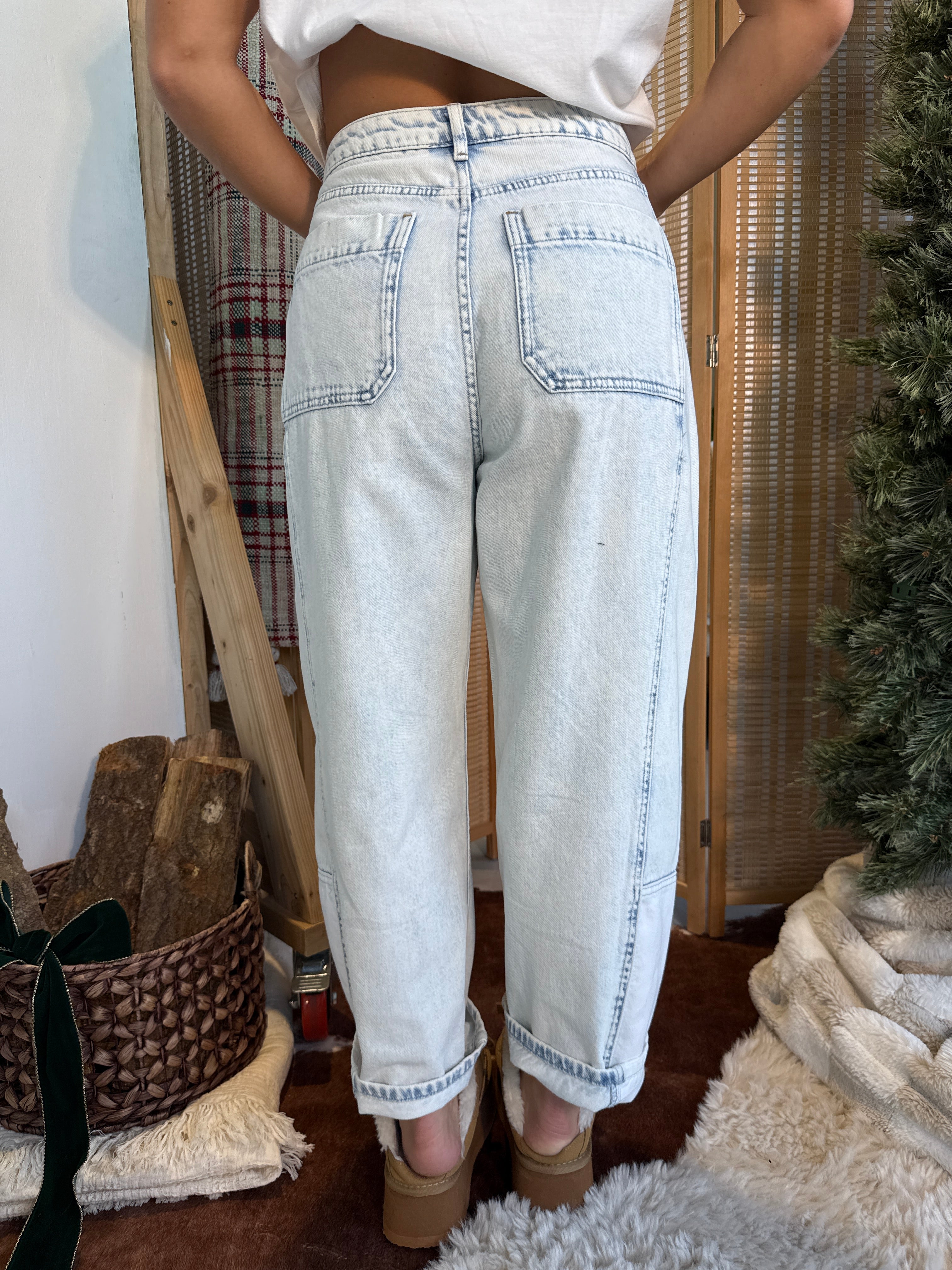 At the Lodge Barrel Jeans Light Blue