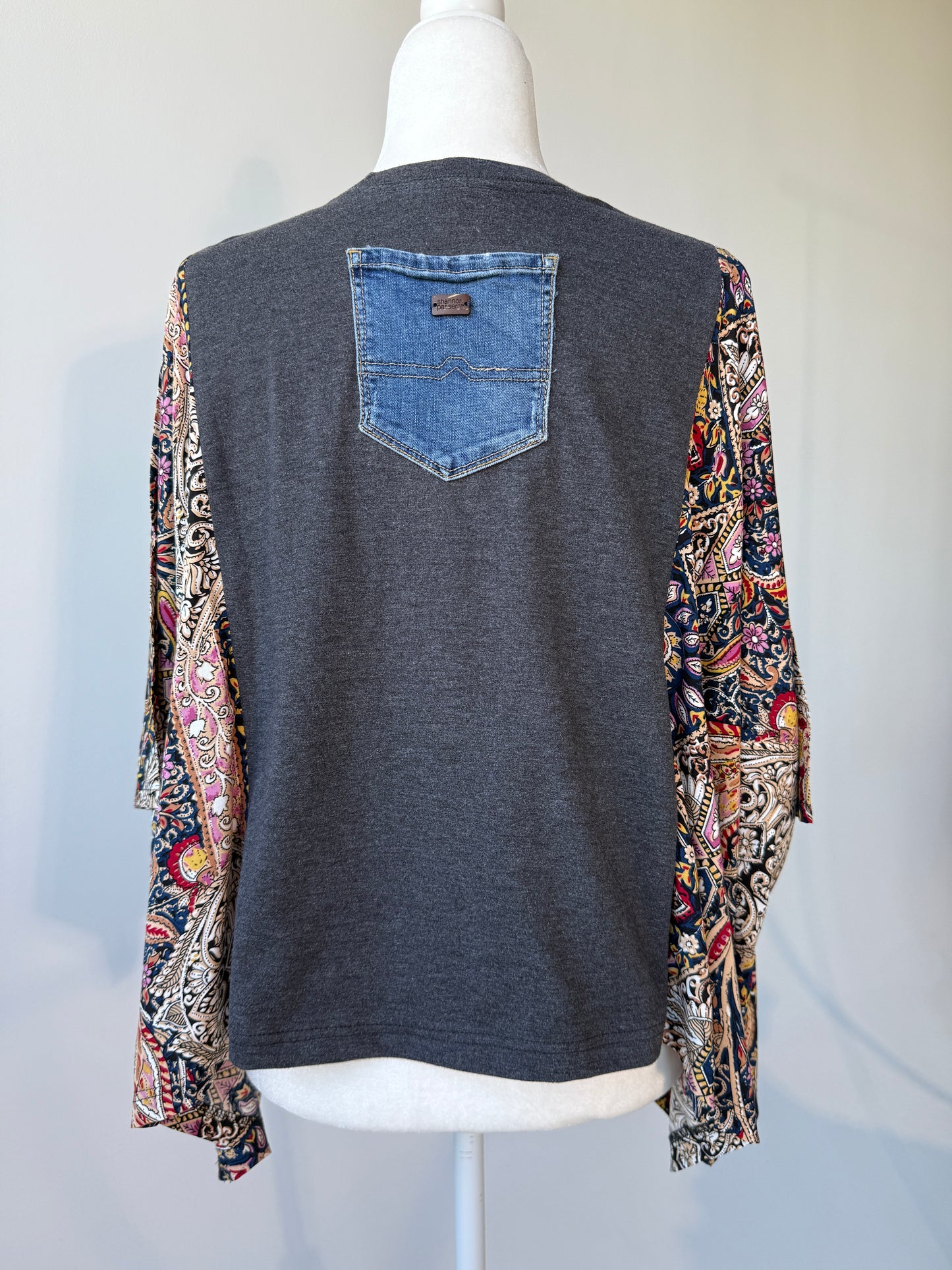 Johnny Cash Mix & Match Tee Dark Grey Floral