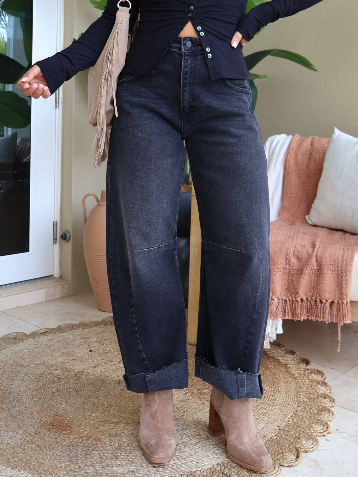 Downtown Nights Barrel Jeans Washed Black