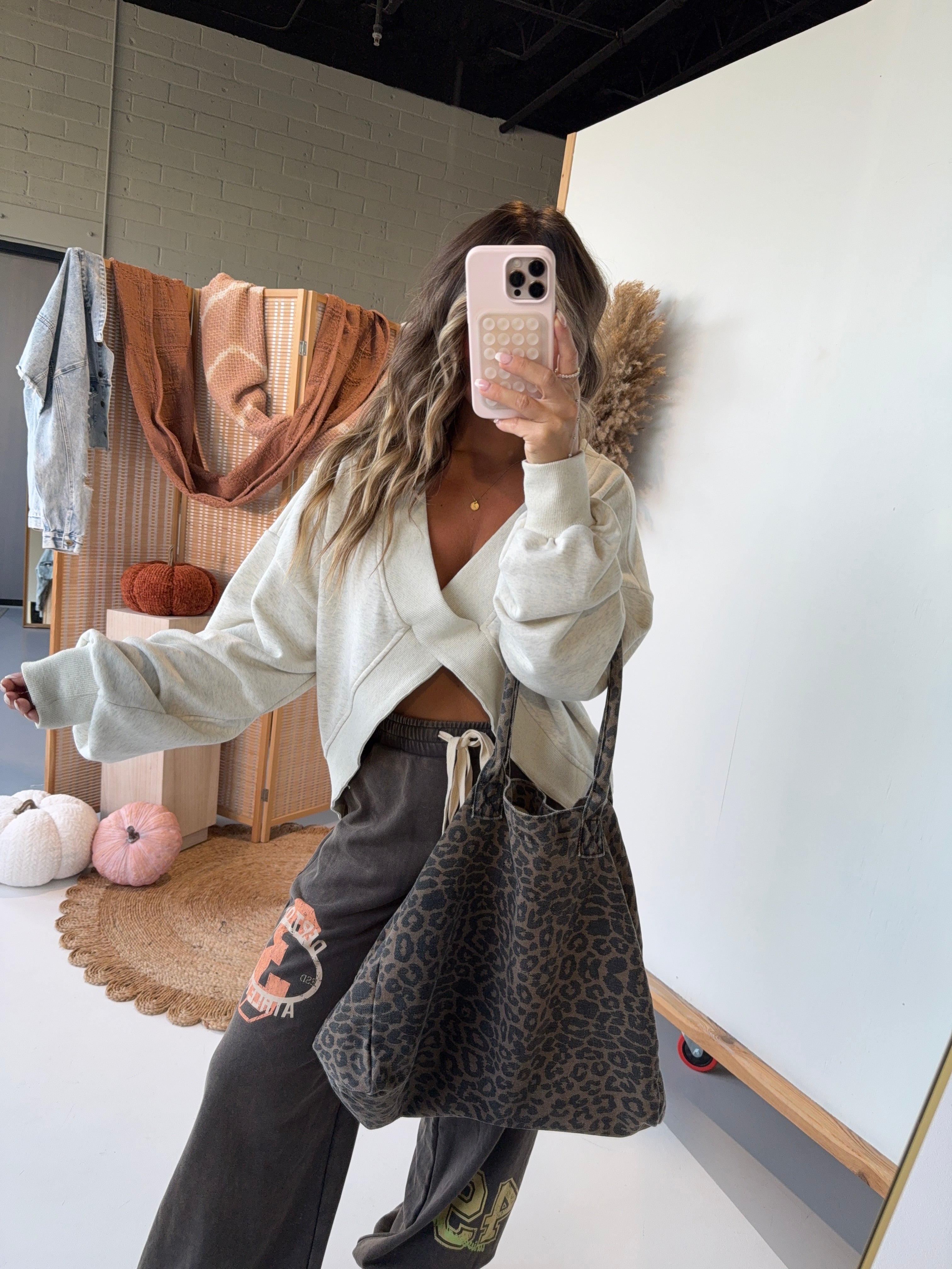 Remind Me Reversible Sweatshirt Oat Grey