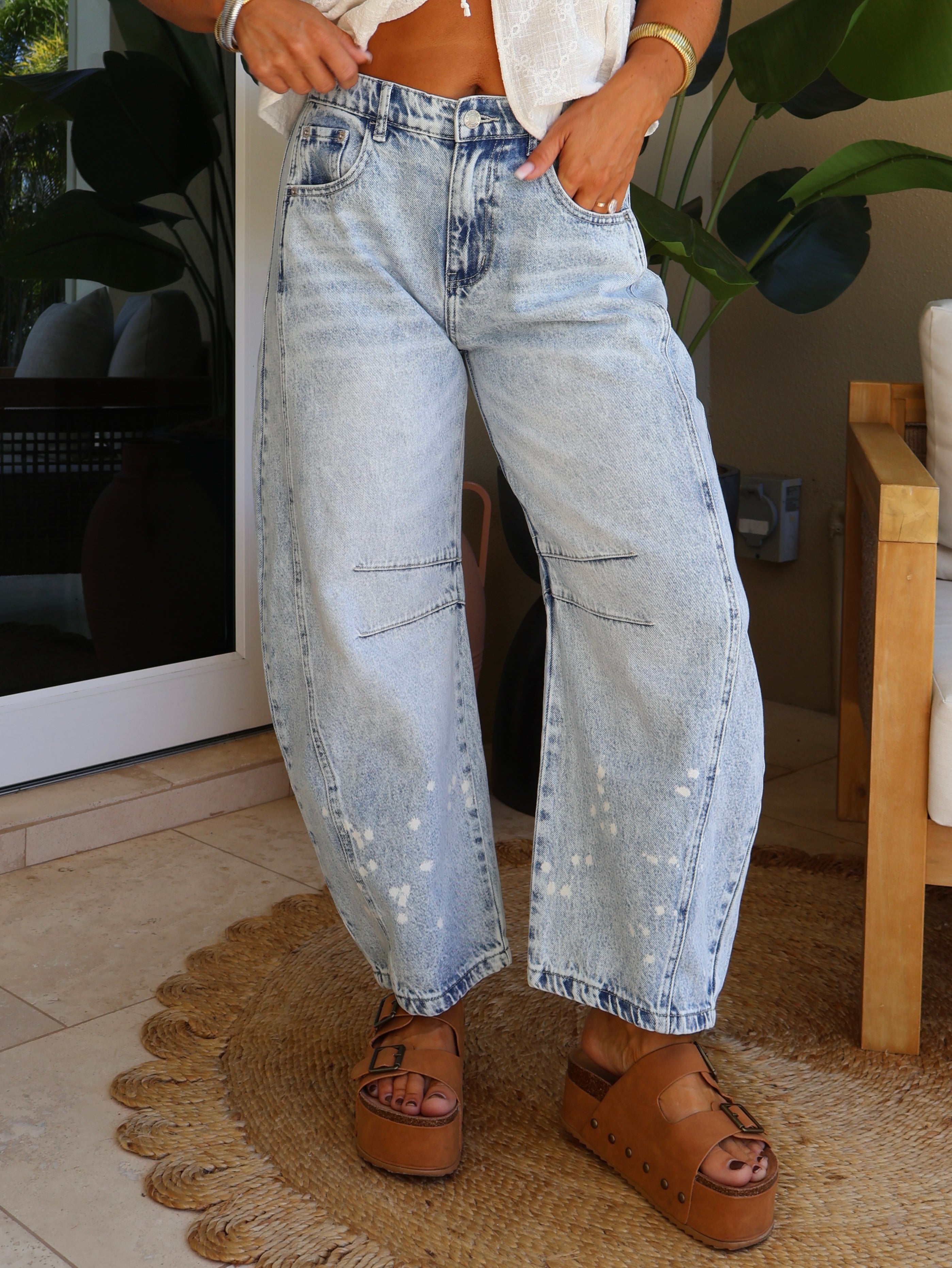 Sara Light Denim Barrel Jeans