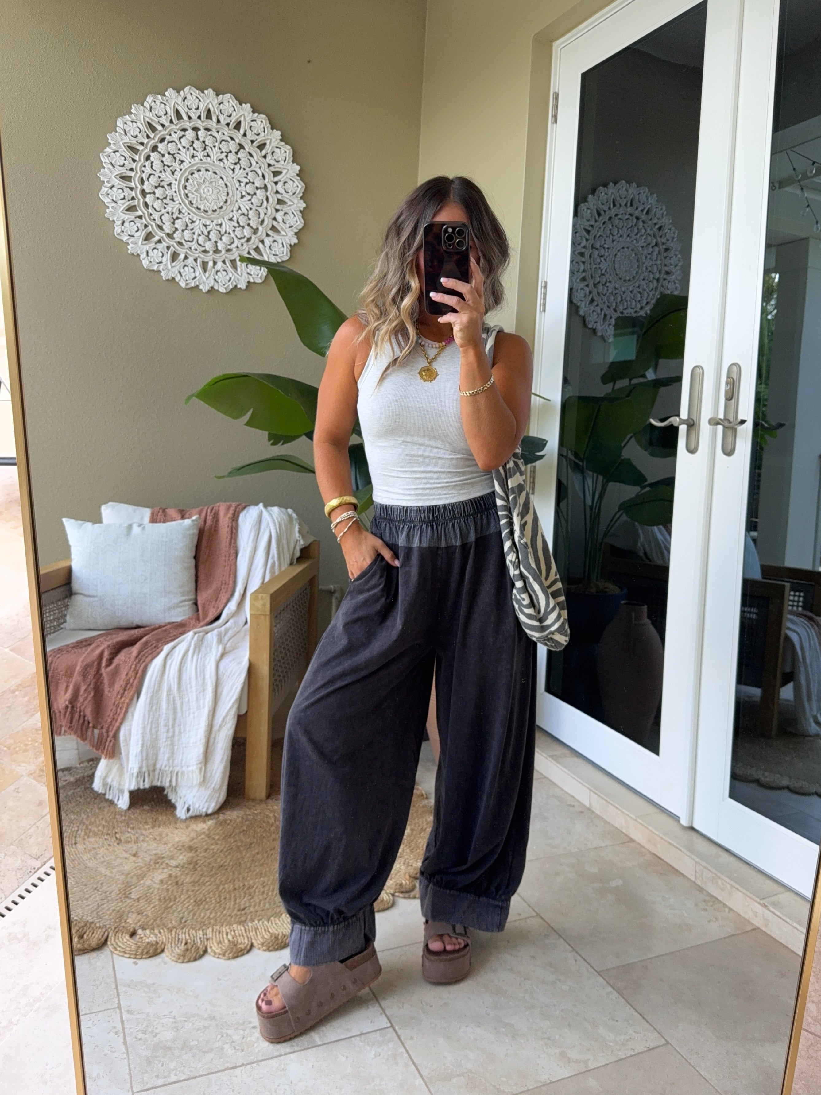 Be My Baby Barrel Joggers Black