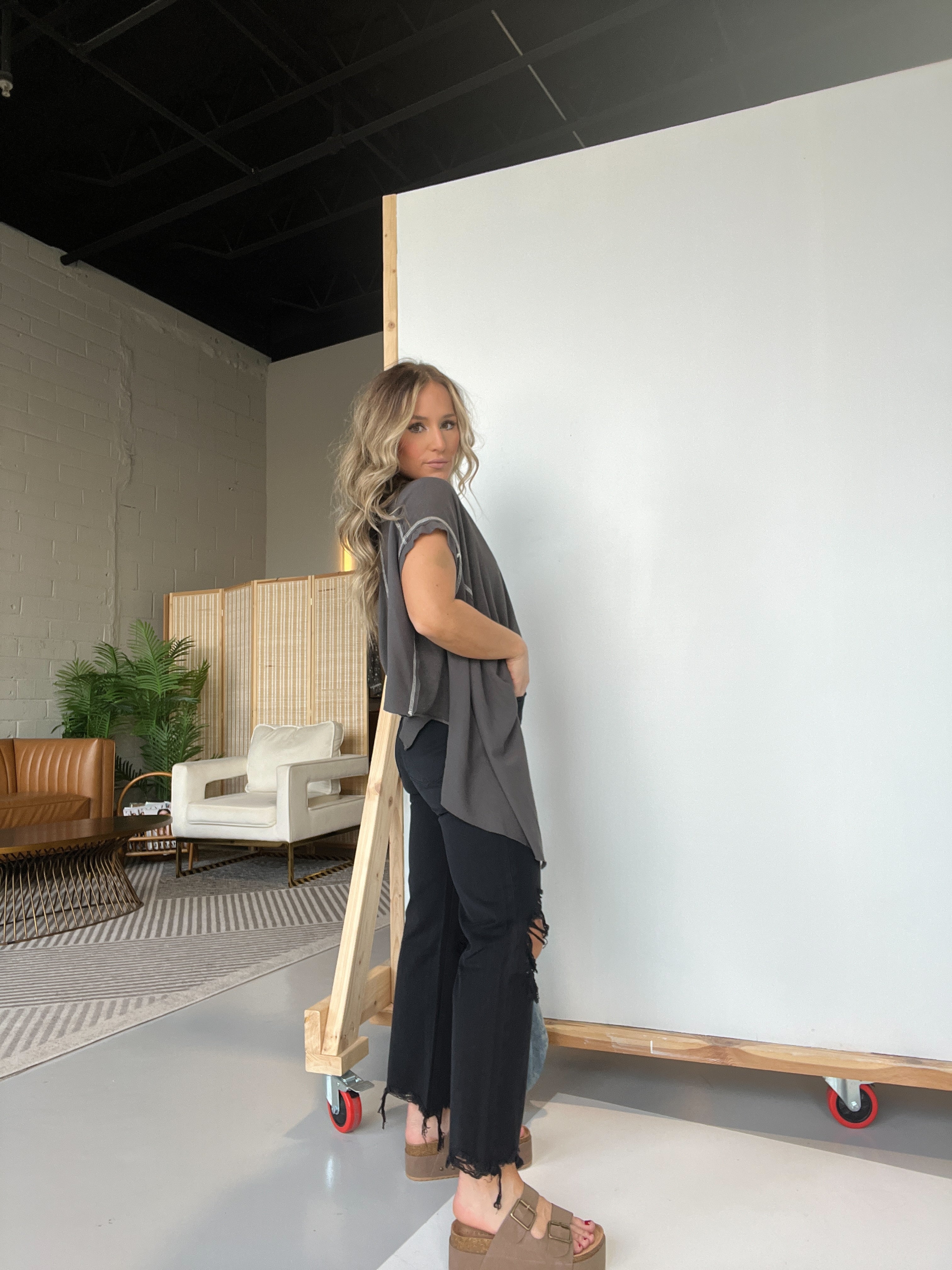 Distressed Cropped Jeans Black