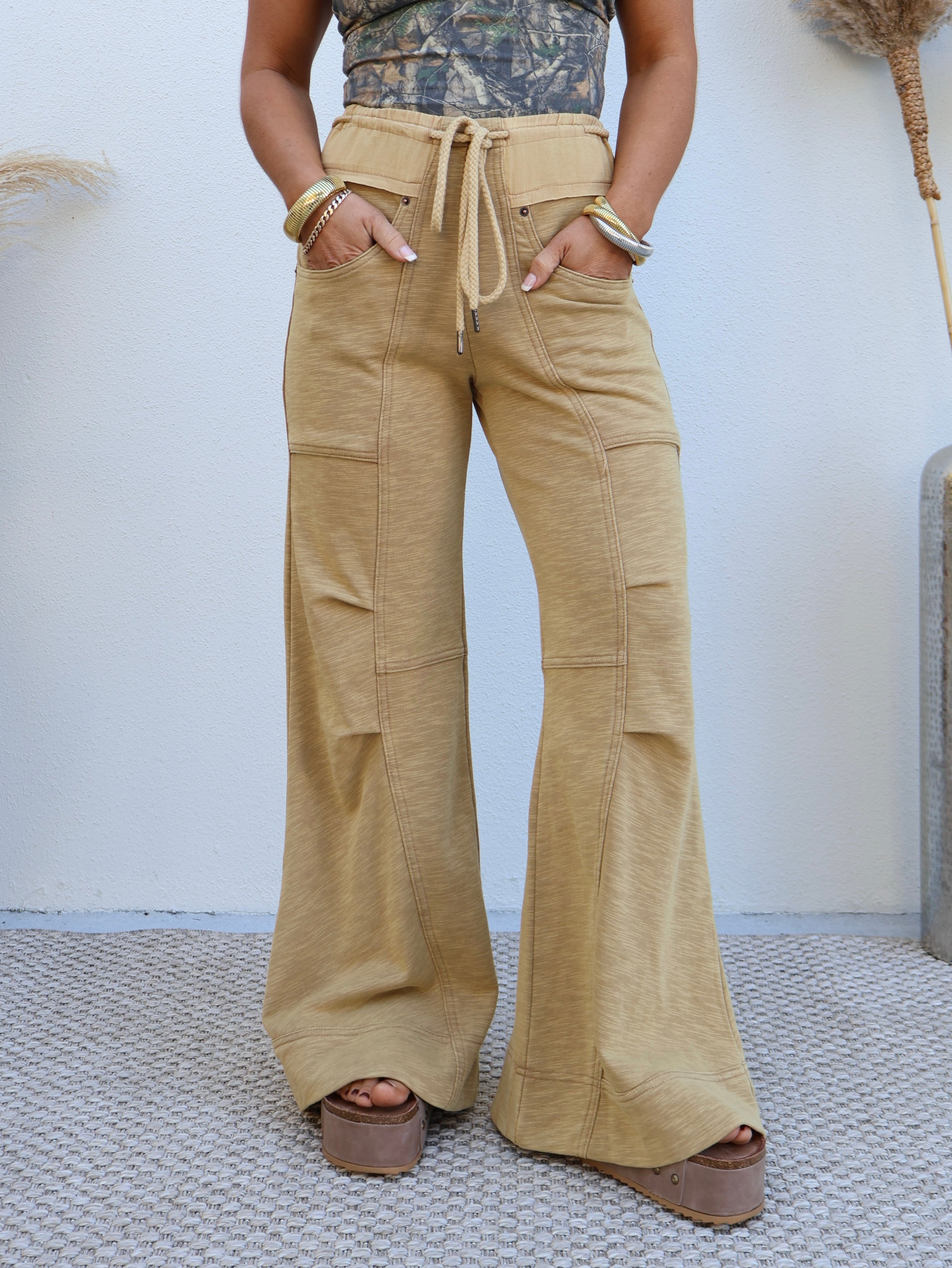 Barefoot in Bloom Pants Khaki