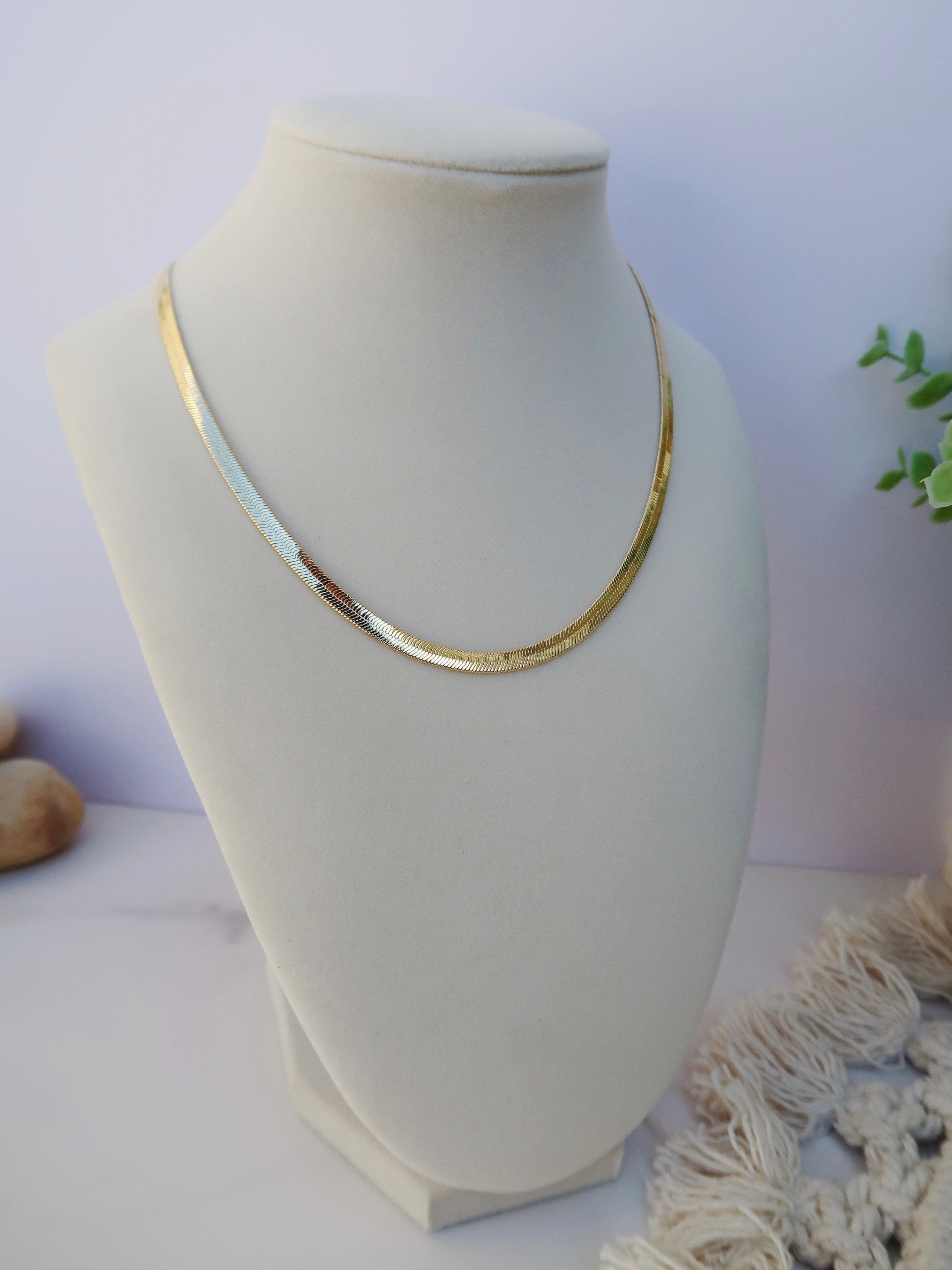 Simple Herringbone 18K Gold Necklace