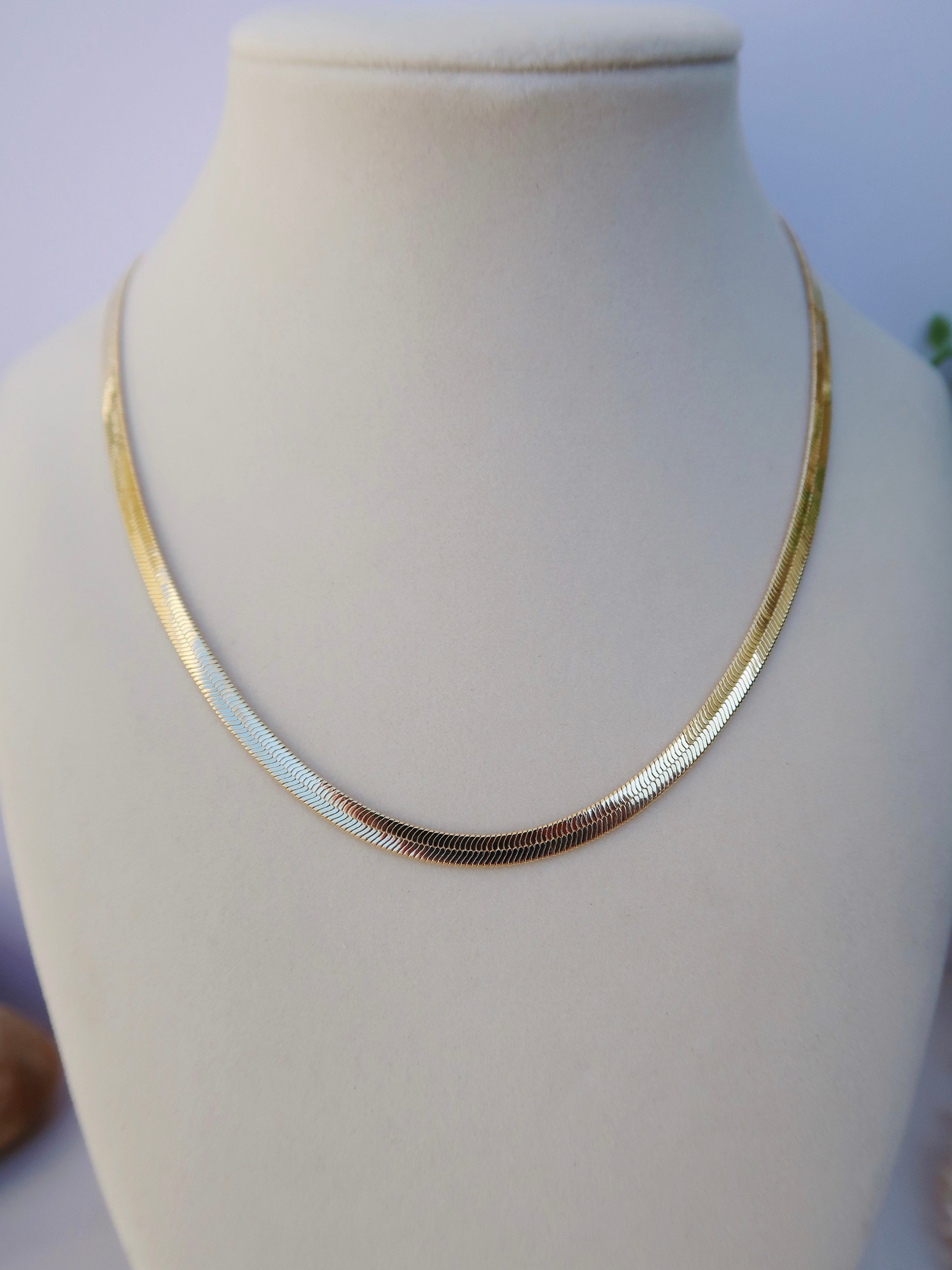 Simple Herringbone 18K Gold Necklace