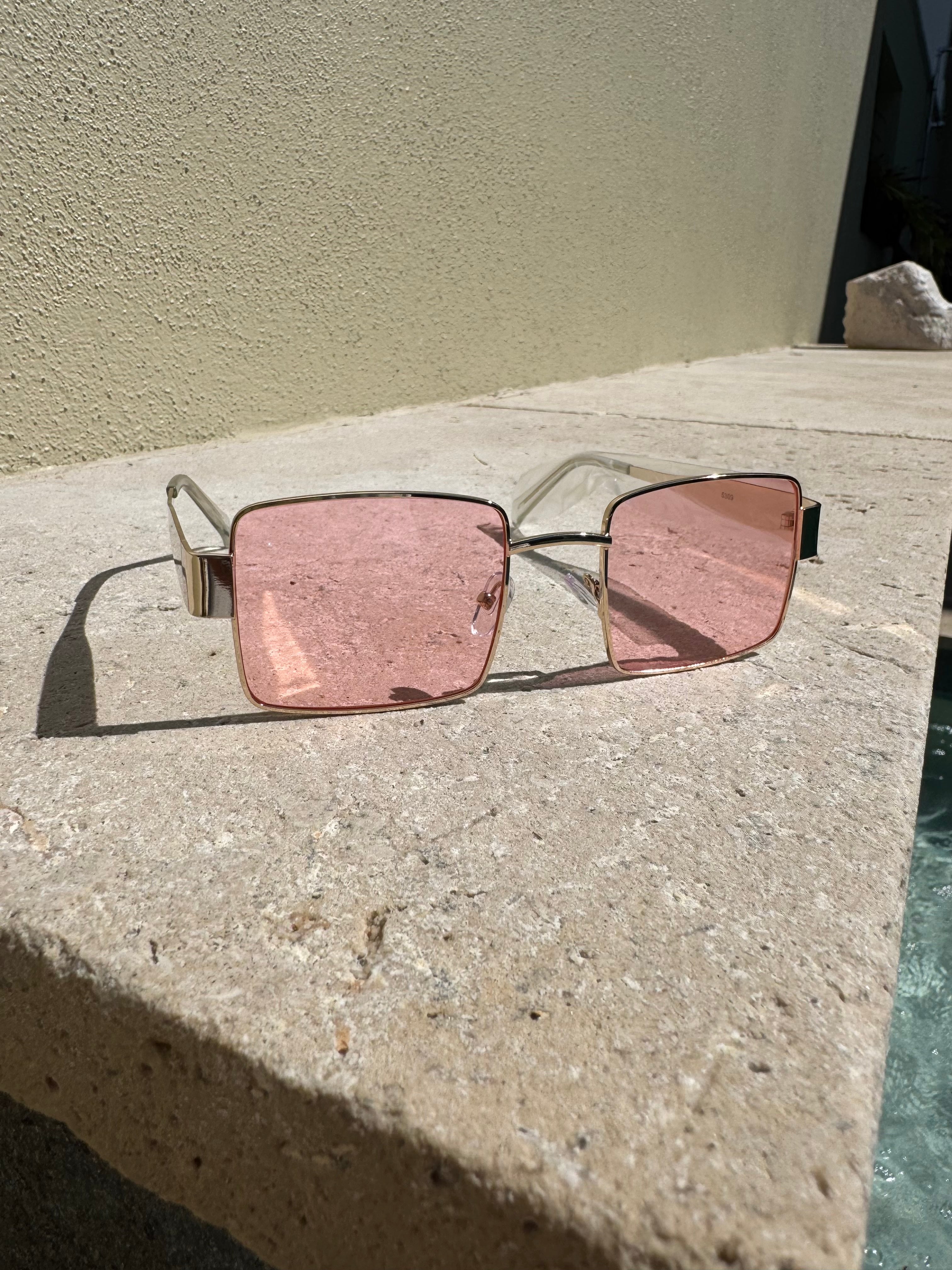 Y2K Girl Wire Box Sunnies