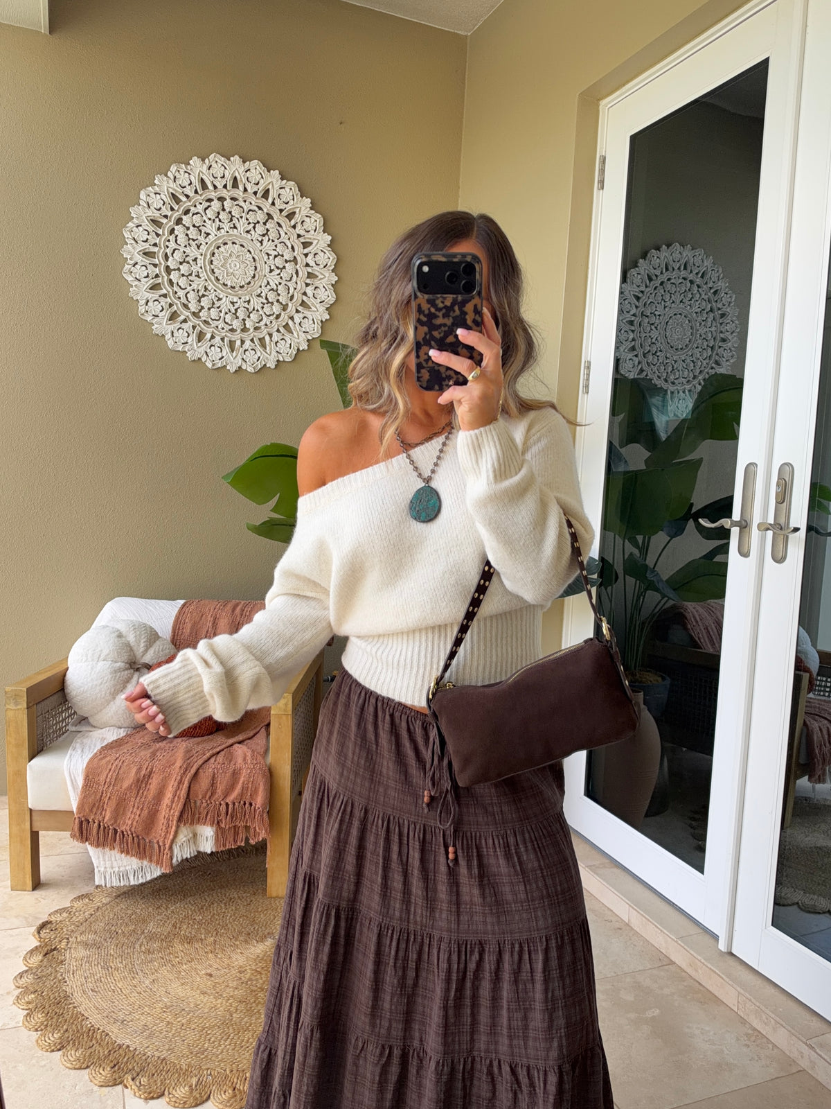 Honeycrisp Off Shoulder Sweater Cream