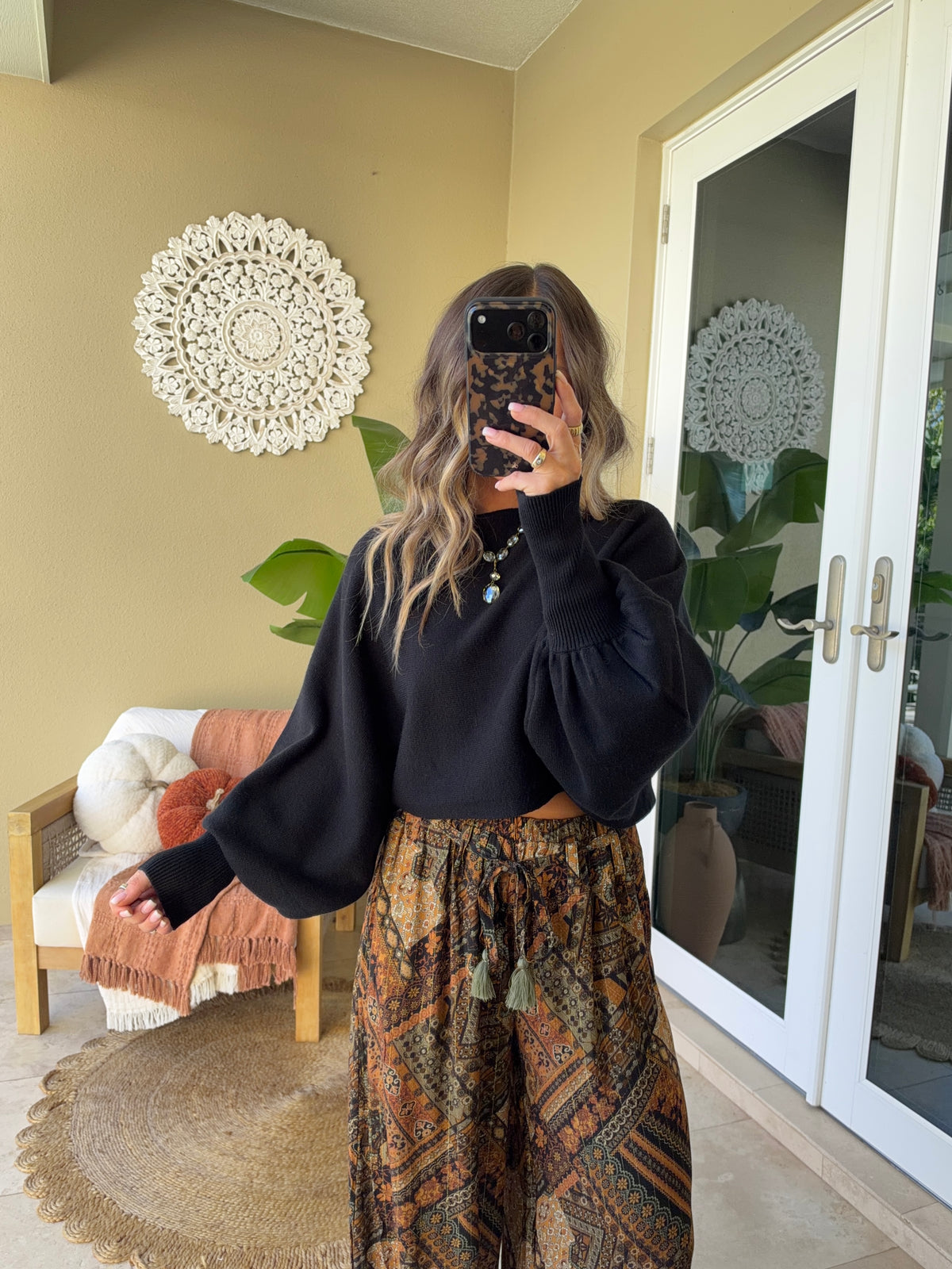 Cocoa Season Sweater Black