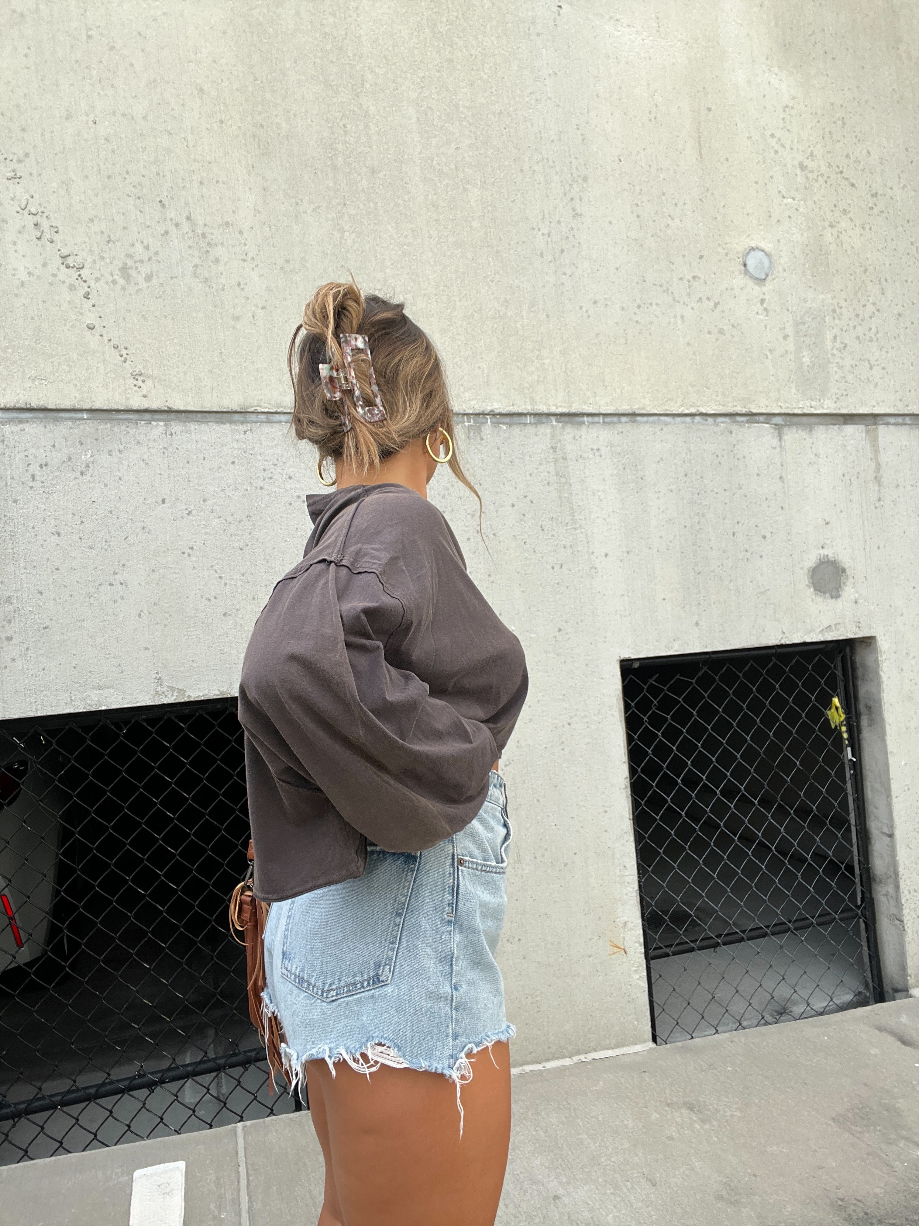 SYDNI OVERSIZED TOP DEEP CHARCOAL