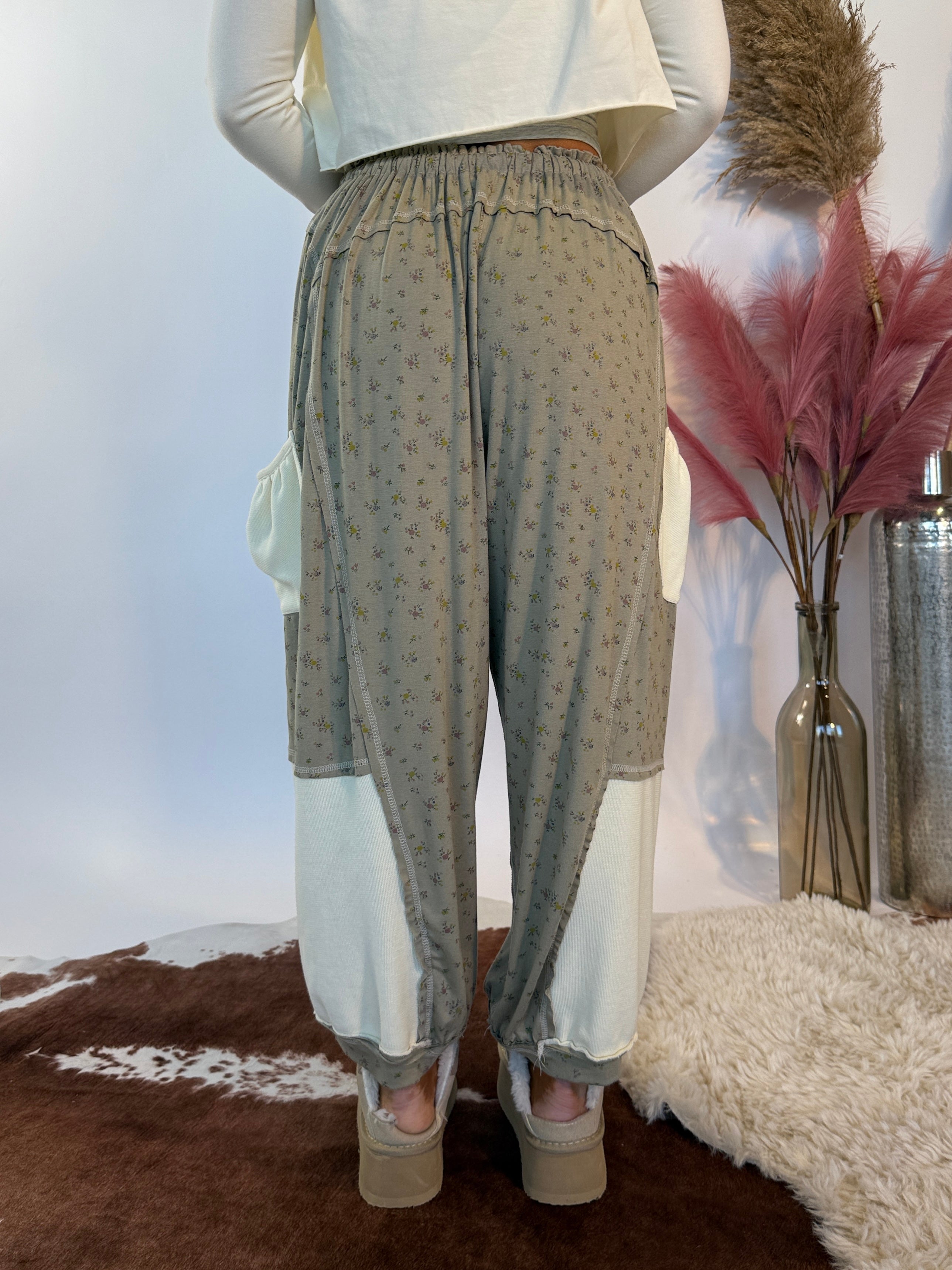 Folklore Barrel Lounge Pants Sage Multi