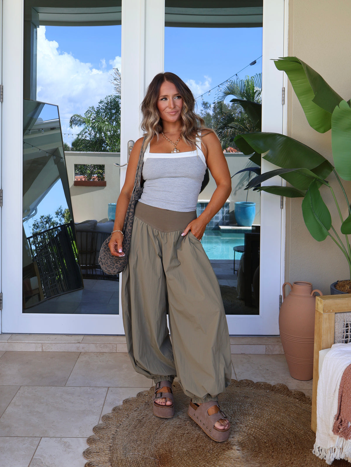 Romi Parachute Joggers Olive