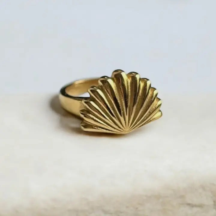 Calypso 18K Gold Ring