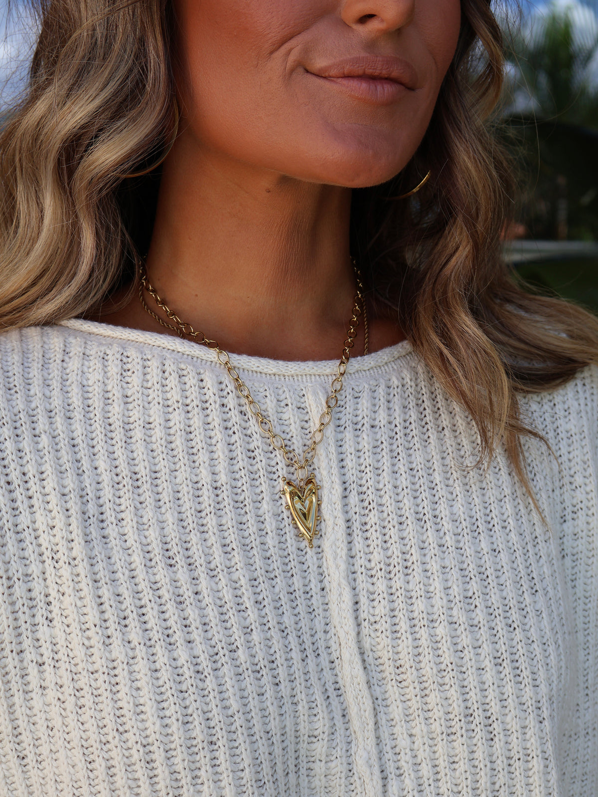 Falling for You Necklace Gold