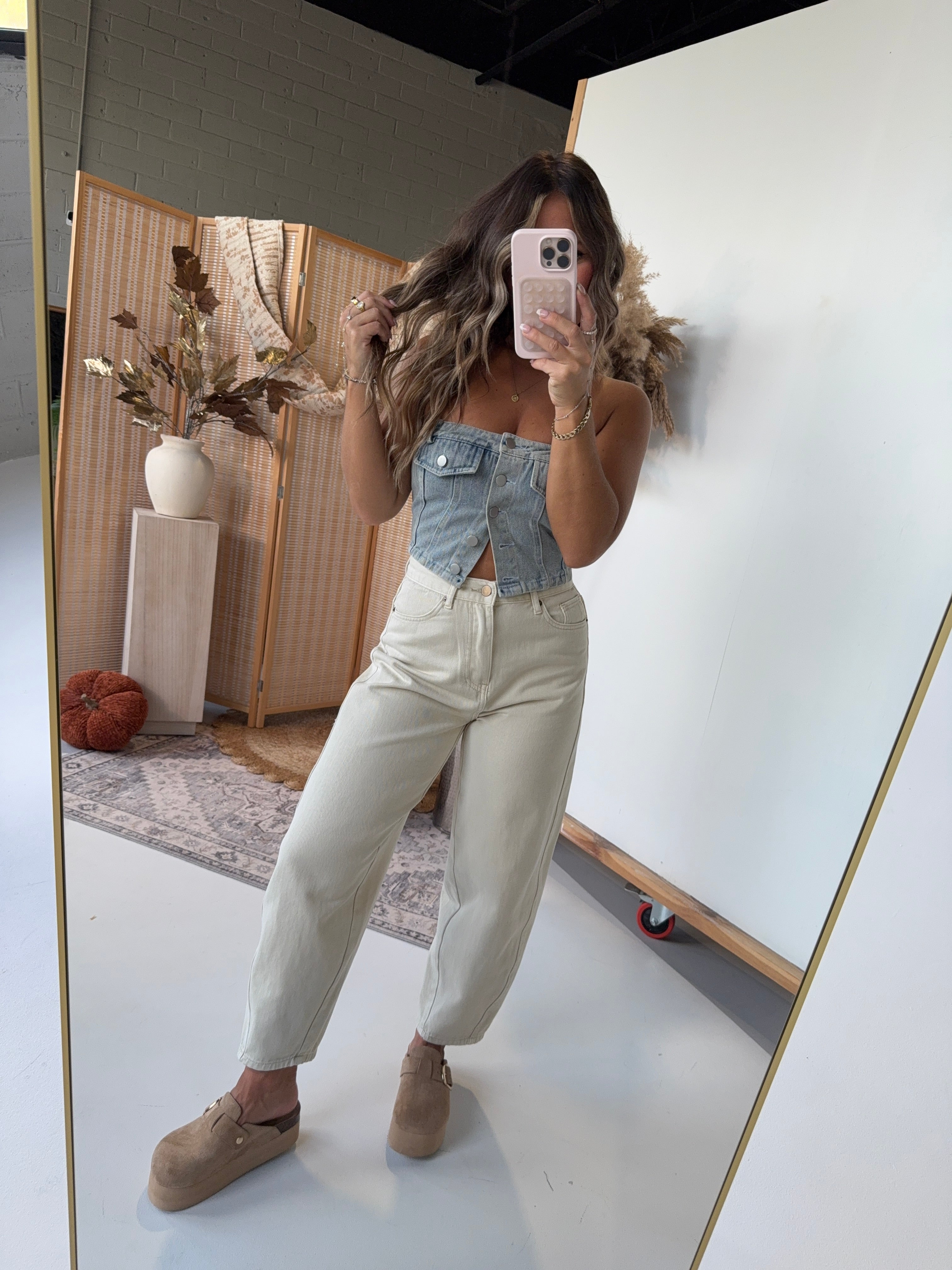Cinnamon Bark Mom Barrel Jeans Beige